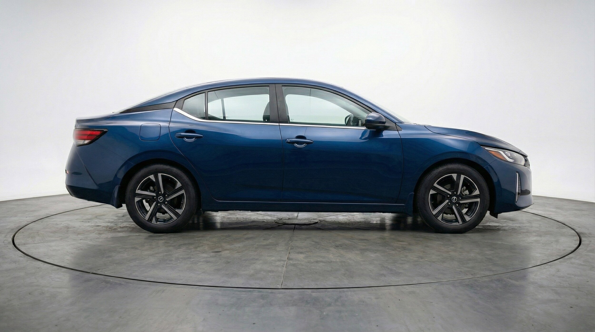 Thumbnail: 2025 Nissan Sentra - 11
