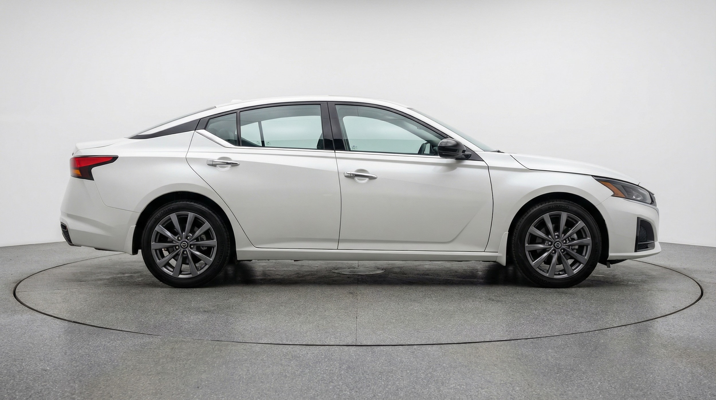 Thumbnail: 2025 Nissan Altima - 8