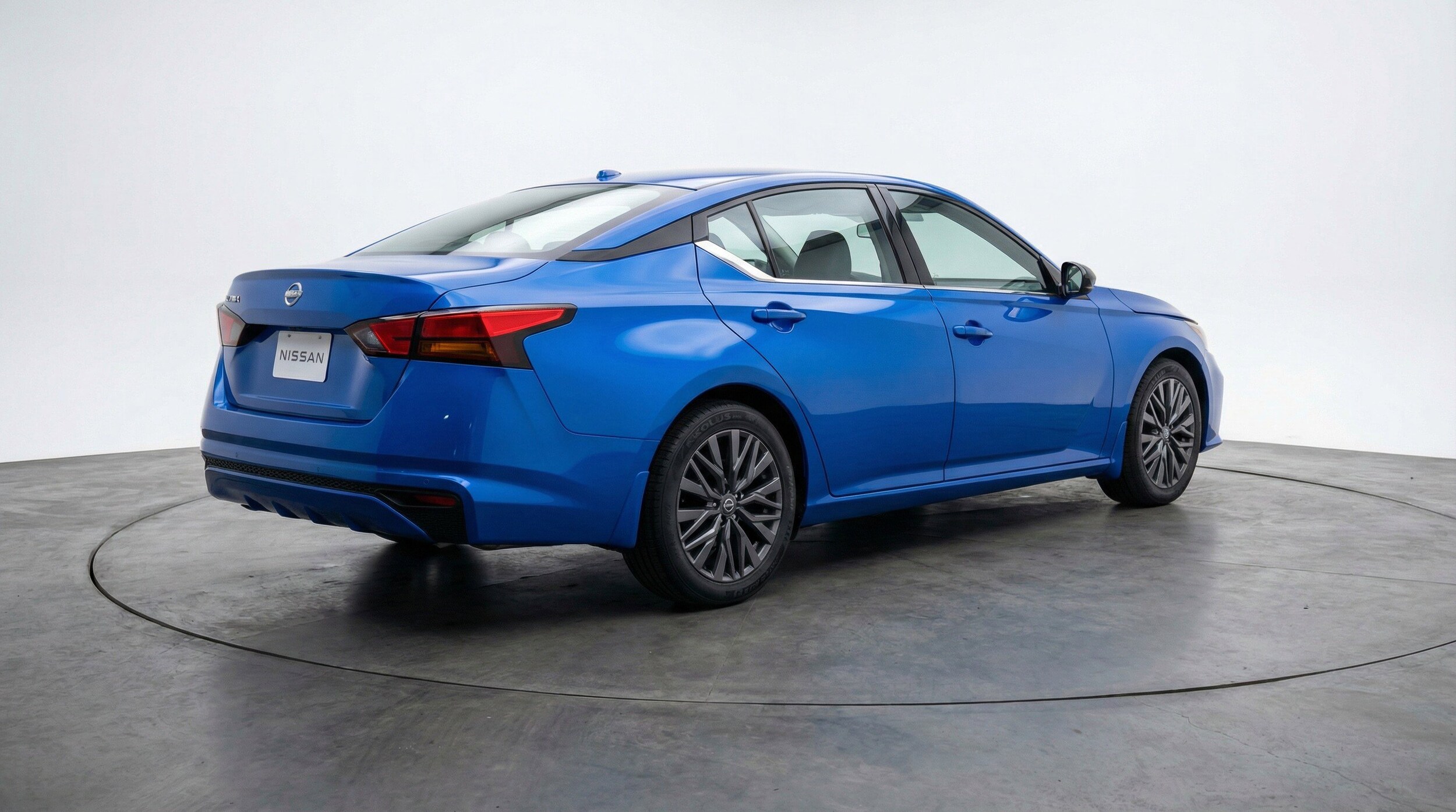 Thumbnail: 2025 Nissan Altima - 9