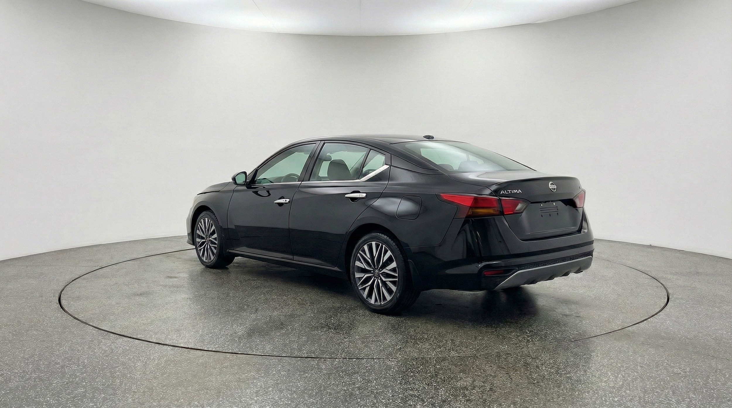Thumbnail: 2025 Nissan Altima - 6