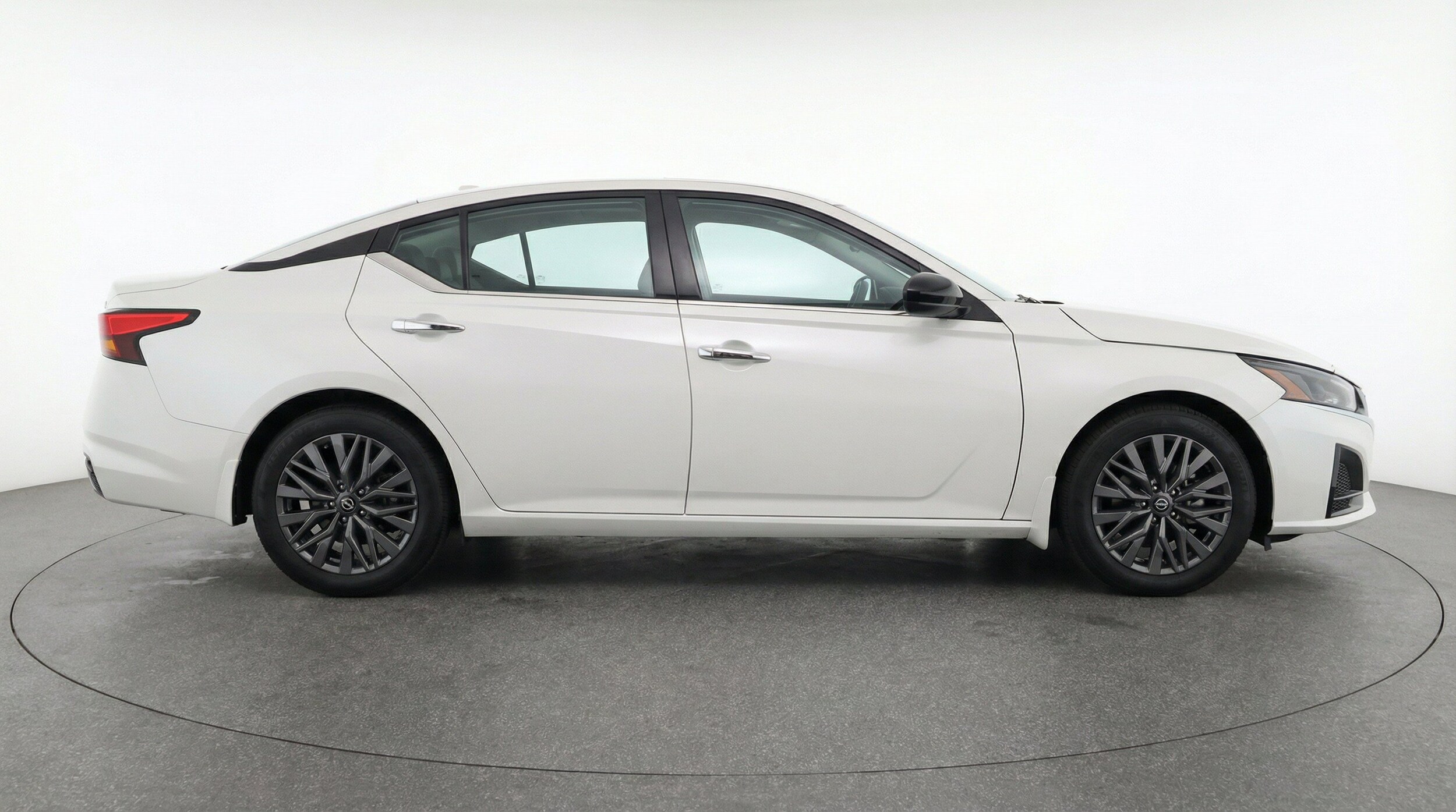 Thumbnail: 2025 Nissan Altima - 11