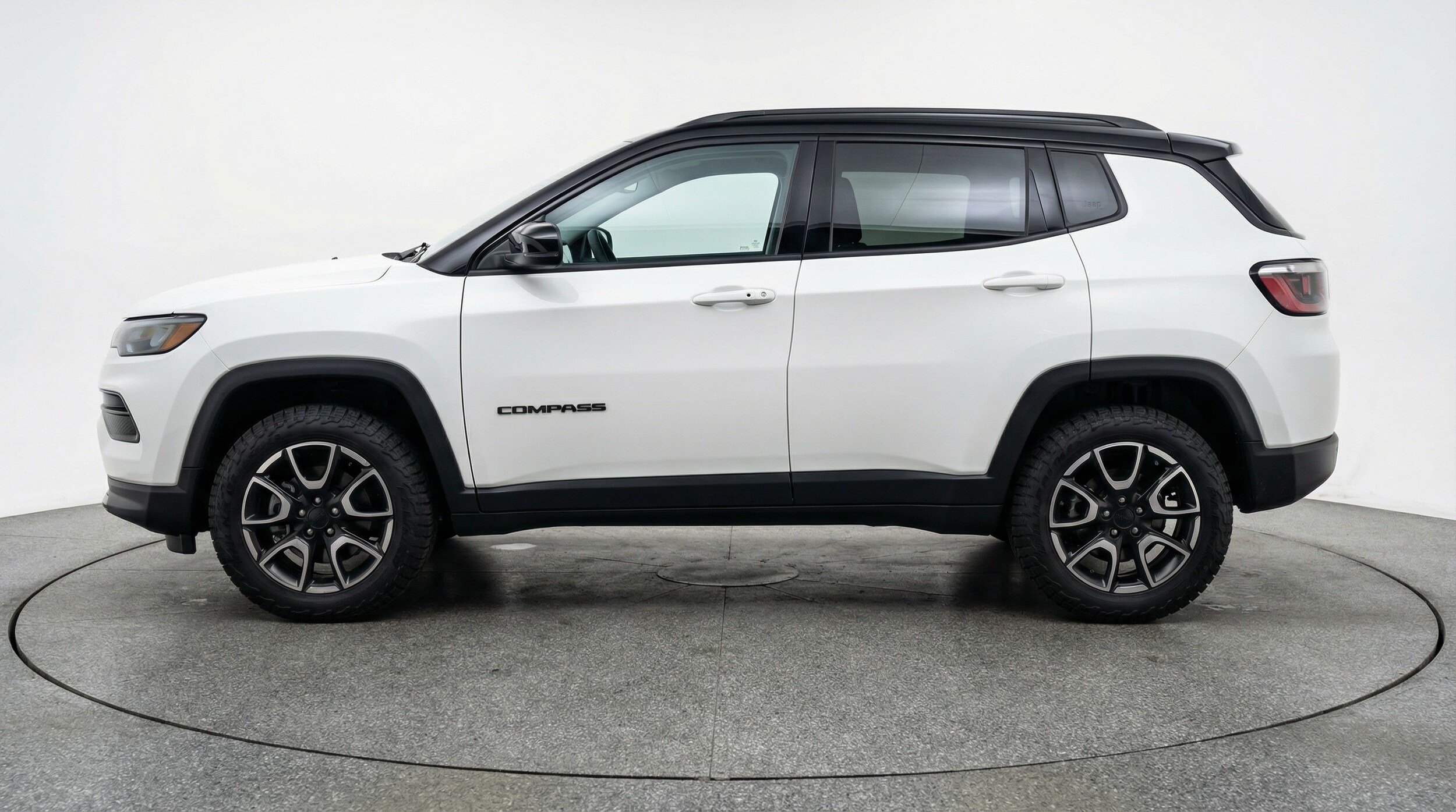 Thumbnail: 2025 Jeep Compass - 4