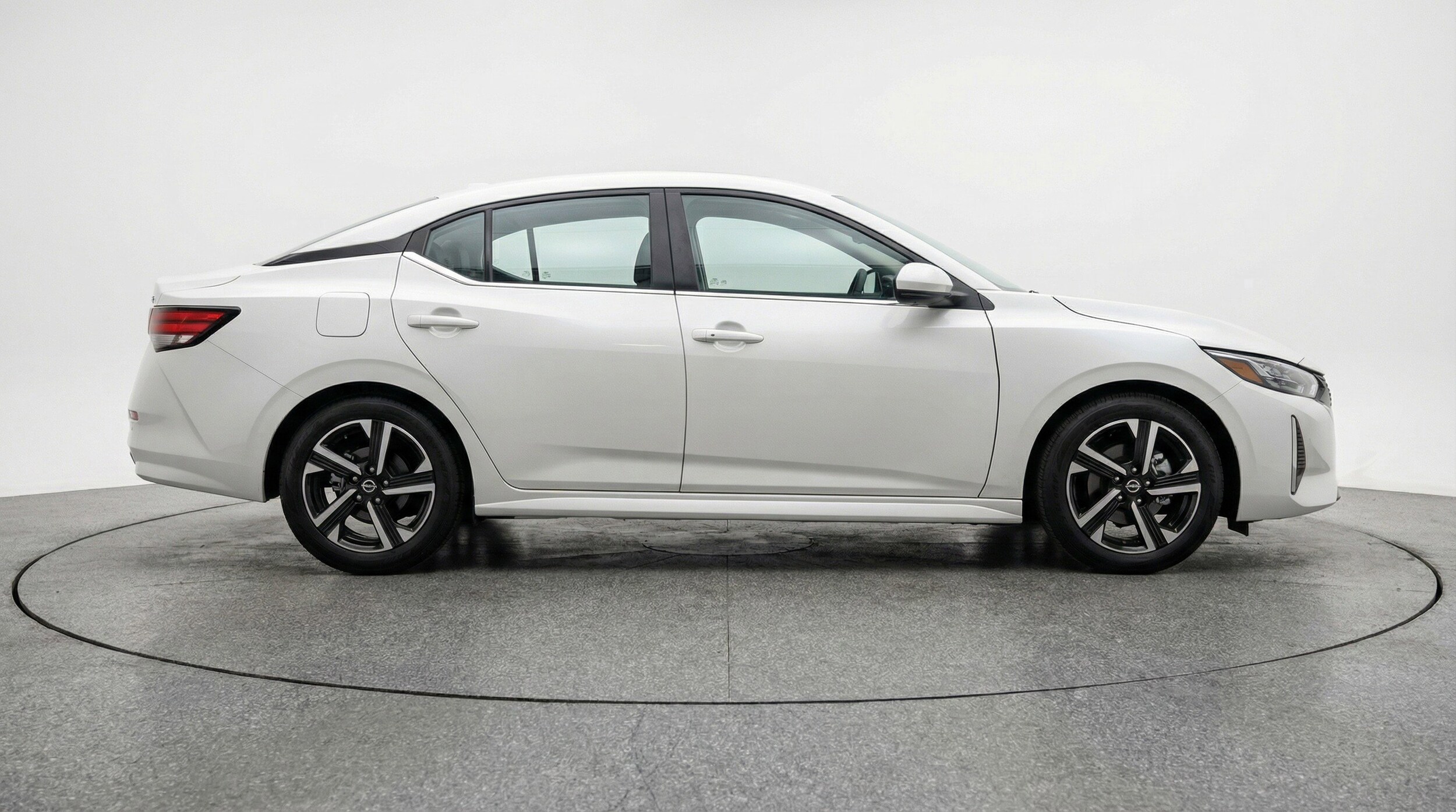 Thumbnail: 2025 Nissan Sentra - 11