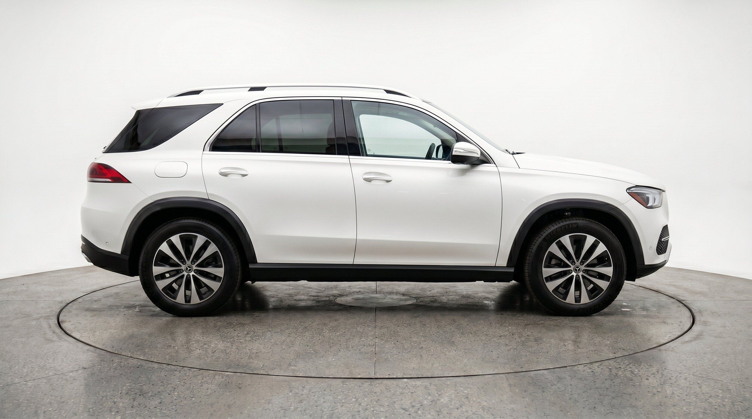 Thumbnail: 2026 Mercedes-Benz GLE - 11