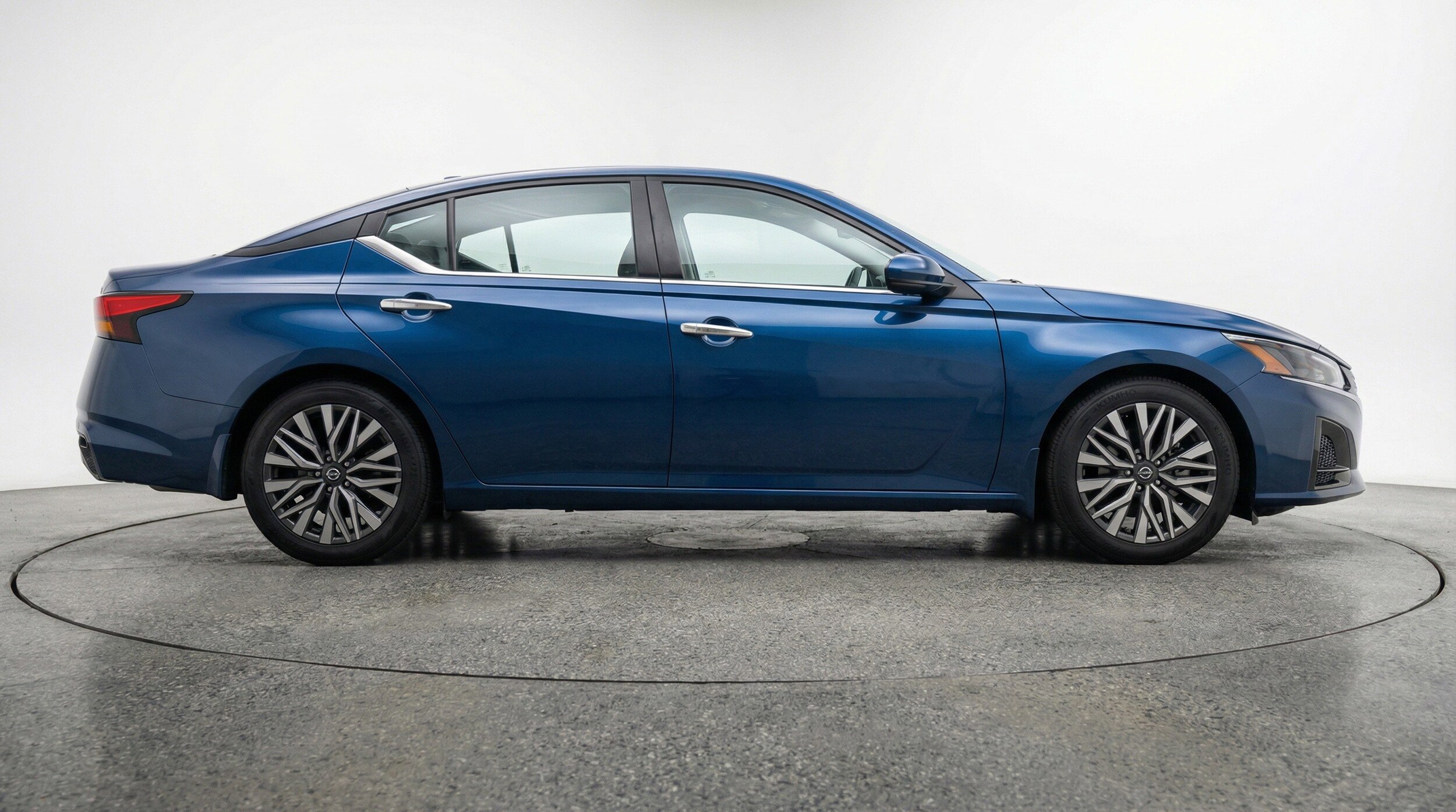 Thumbnail: 2025 Nissan Altima - 11