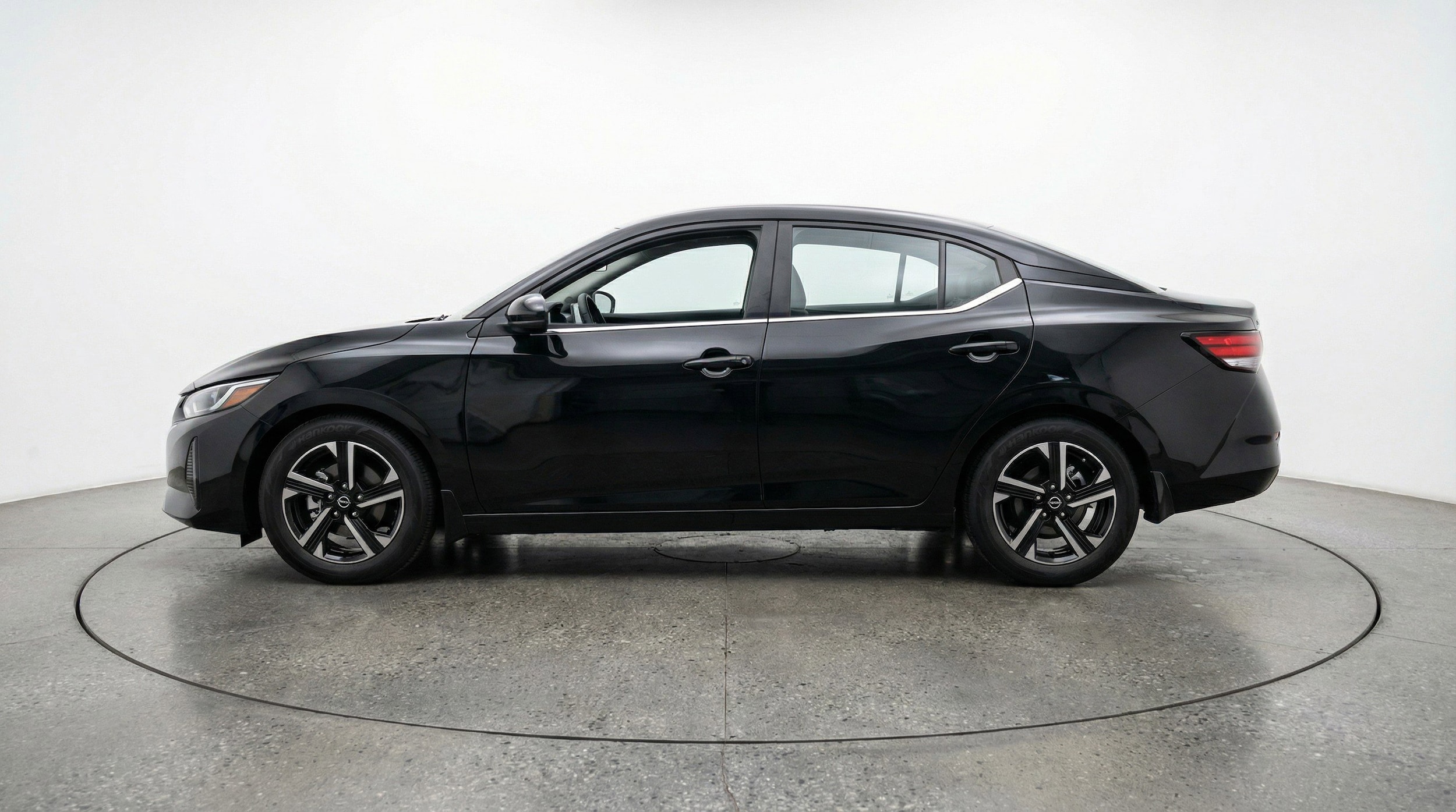 Thumbnail: 2025 Nissan Sentra - 5