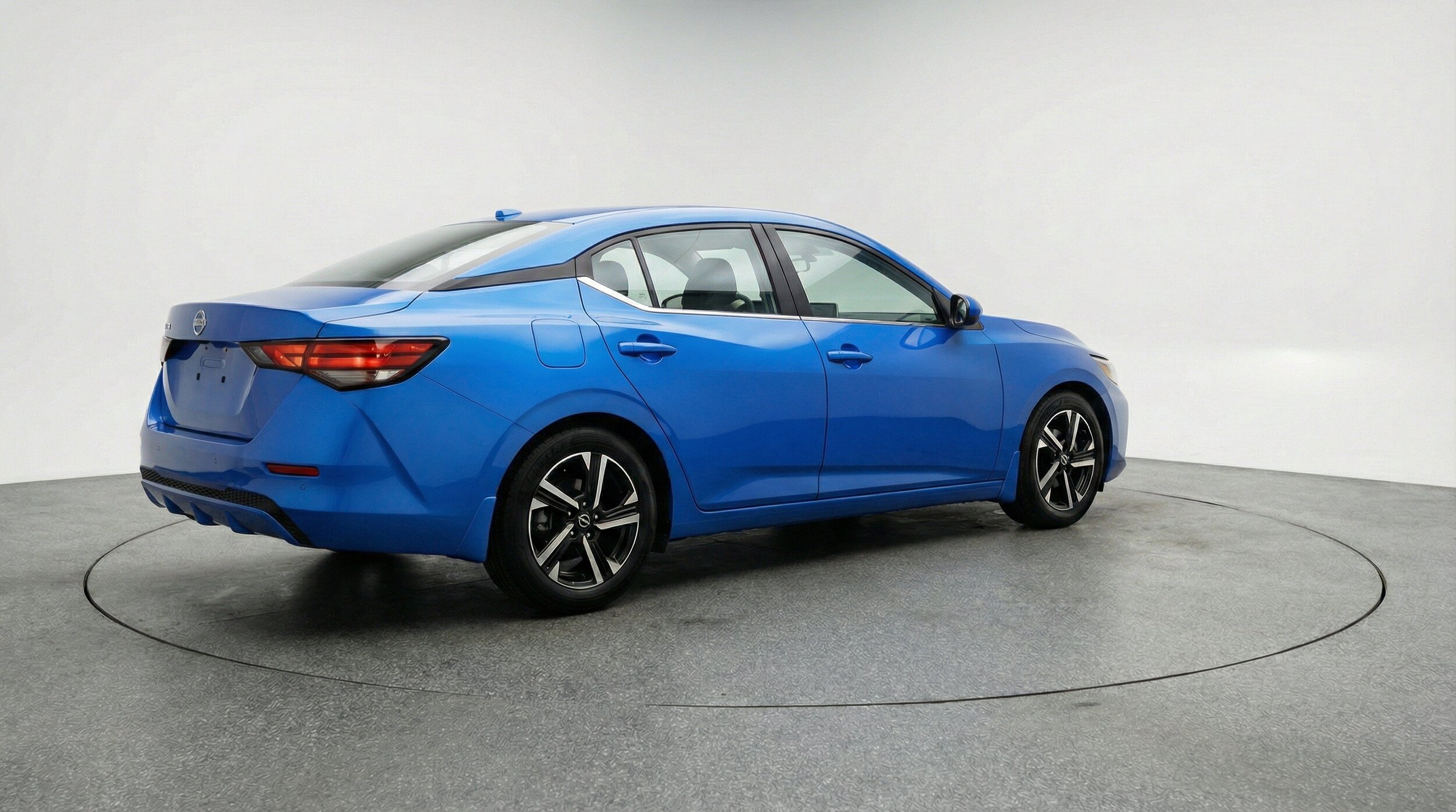 2025 Nissan Sentra SV - Photo 9