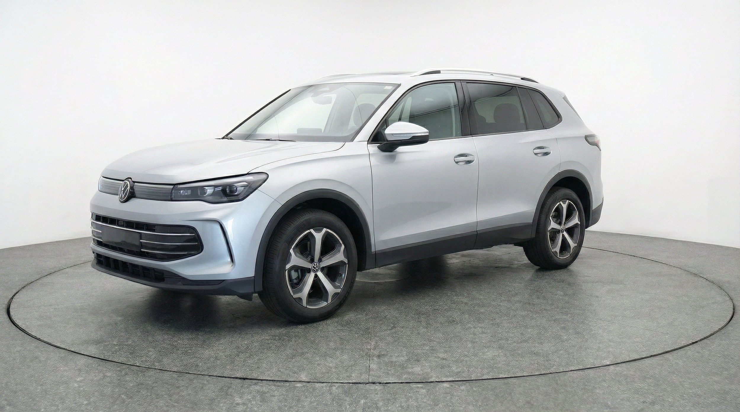 Thumbnail: 2026 Volkswagen Tiguan - 3