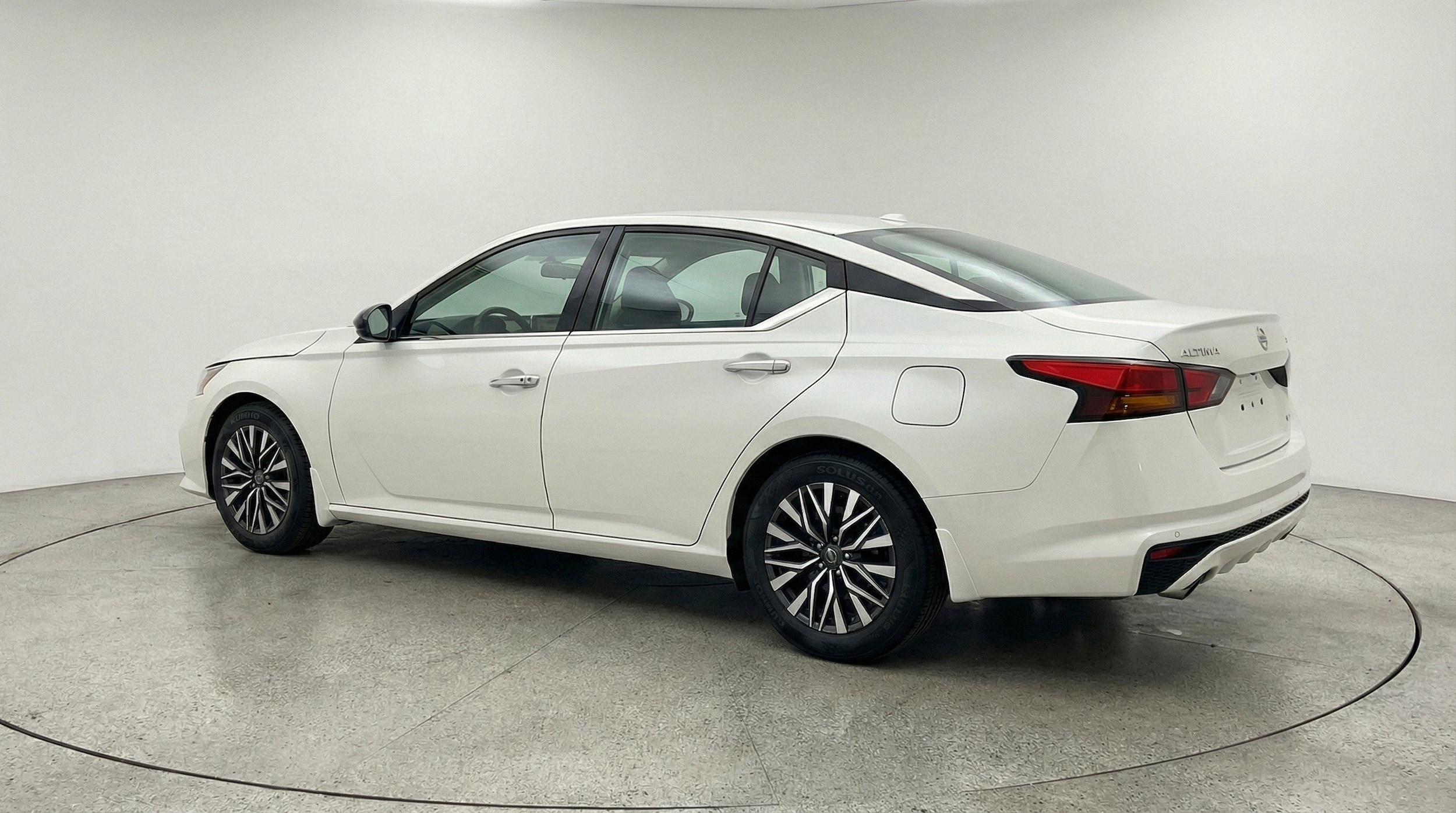 Thumbnail: 2025 Nissan Altima - 6