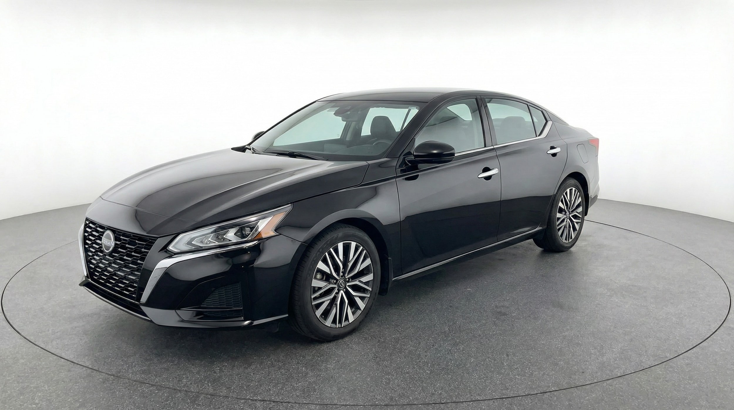 Thumbnail: 2025 Nissan Altima - 3