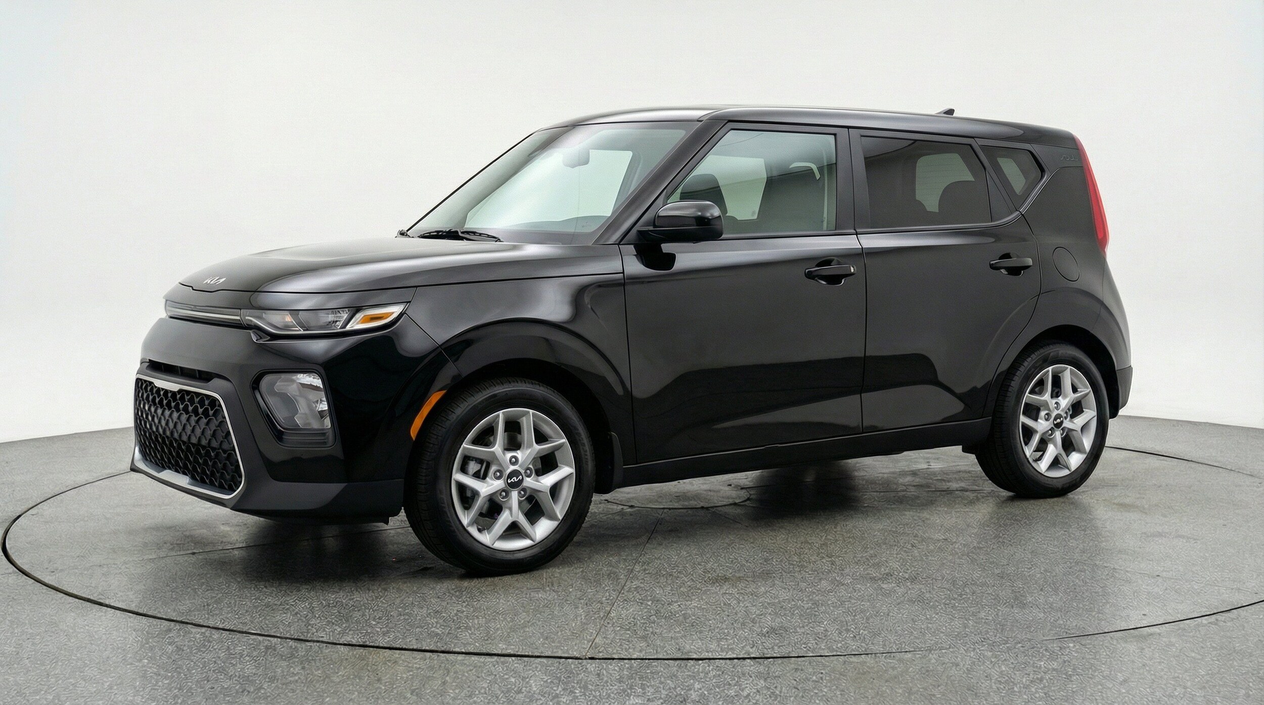 Thumbnail: 2025 Kia Soul - 3