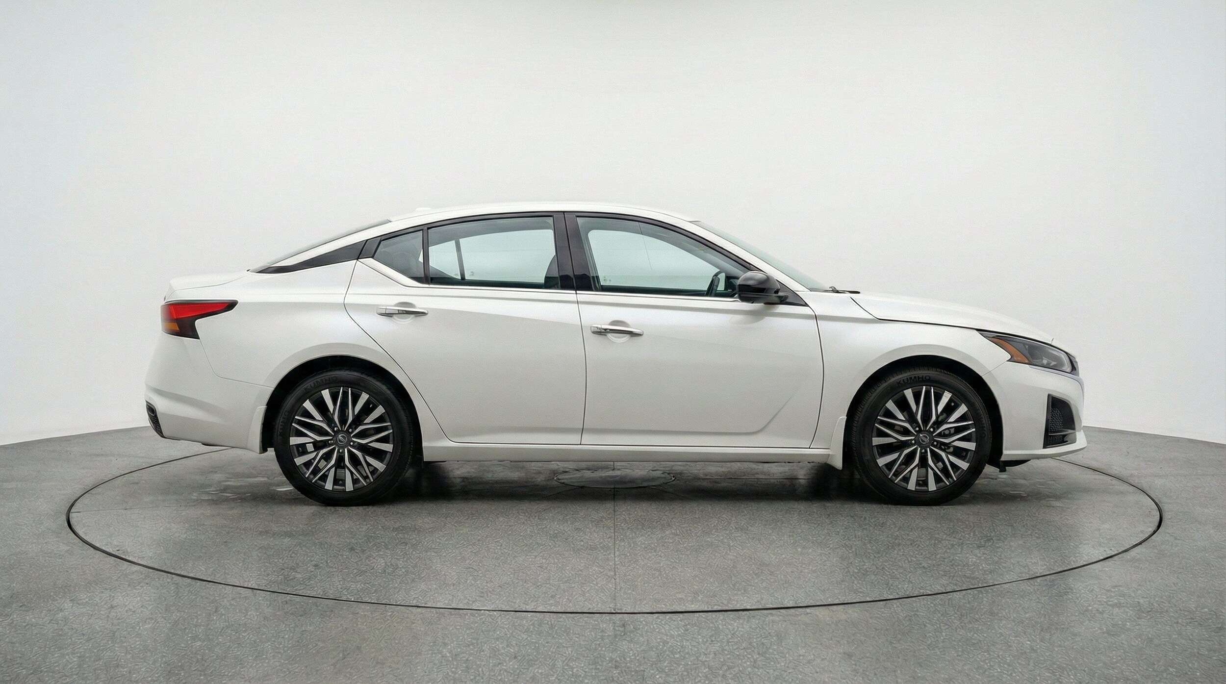 Thumbnail: 2025 Nissan Altima - 11