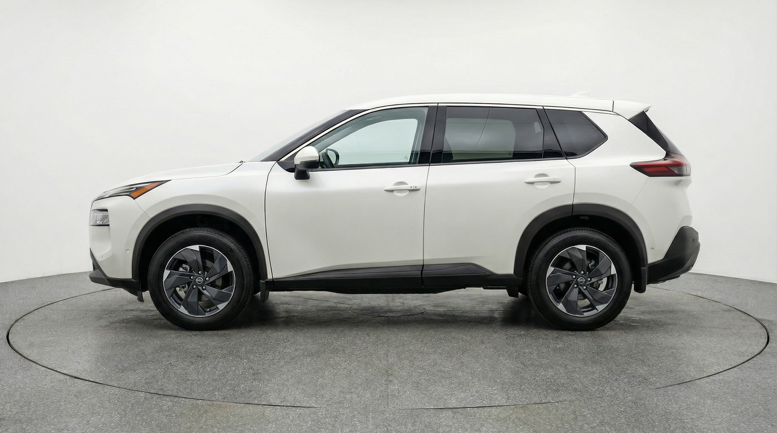 Thumbnail: 2025 Nissan Rogue - 4