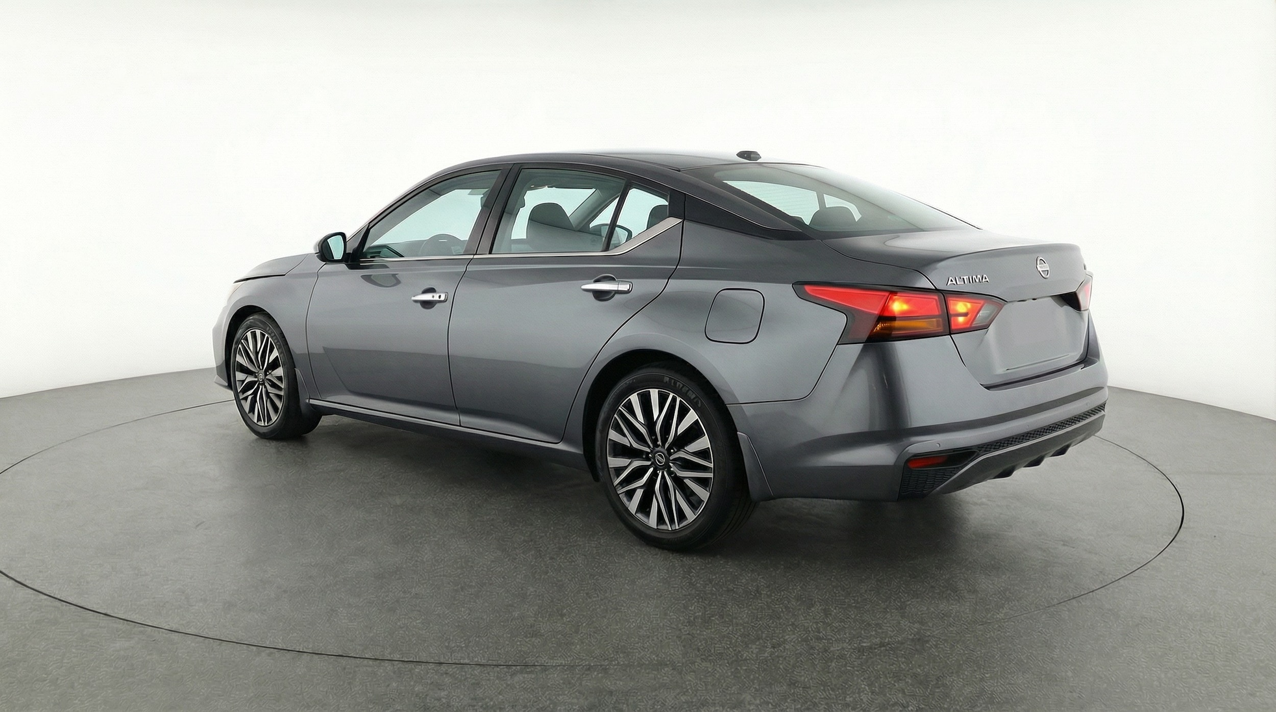 Thumbnail: 2025 Nissan Altima - 5