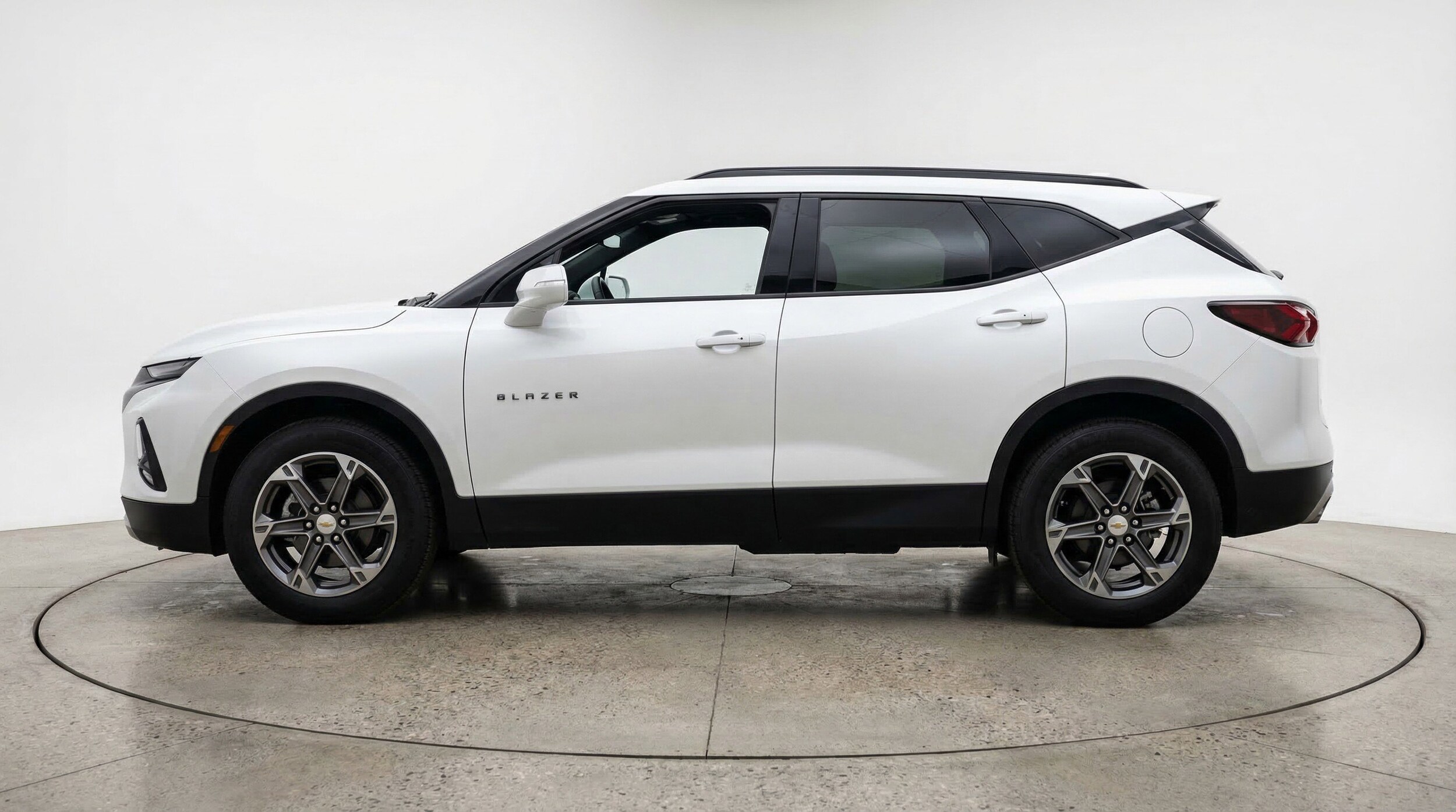 Thumbnail: 2025 Chevrolet Blazer - 5