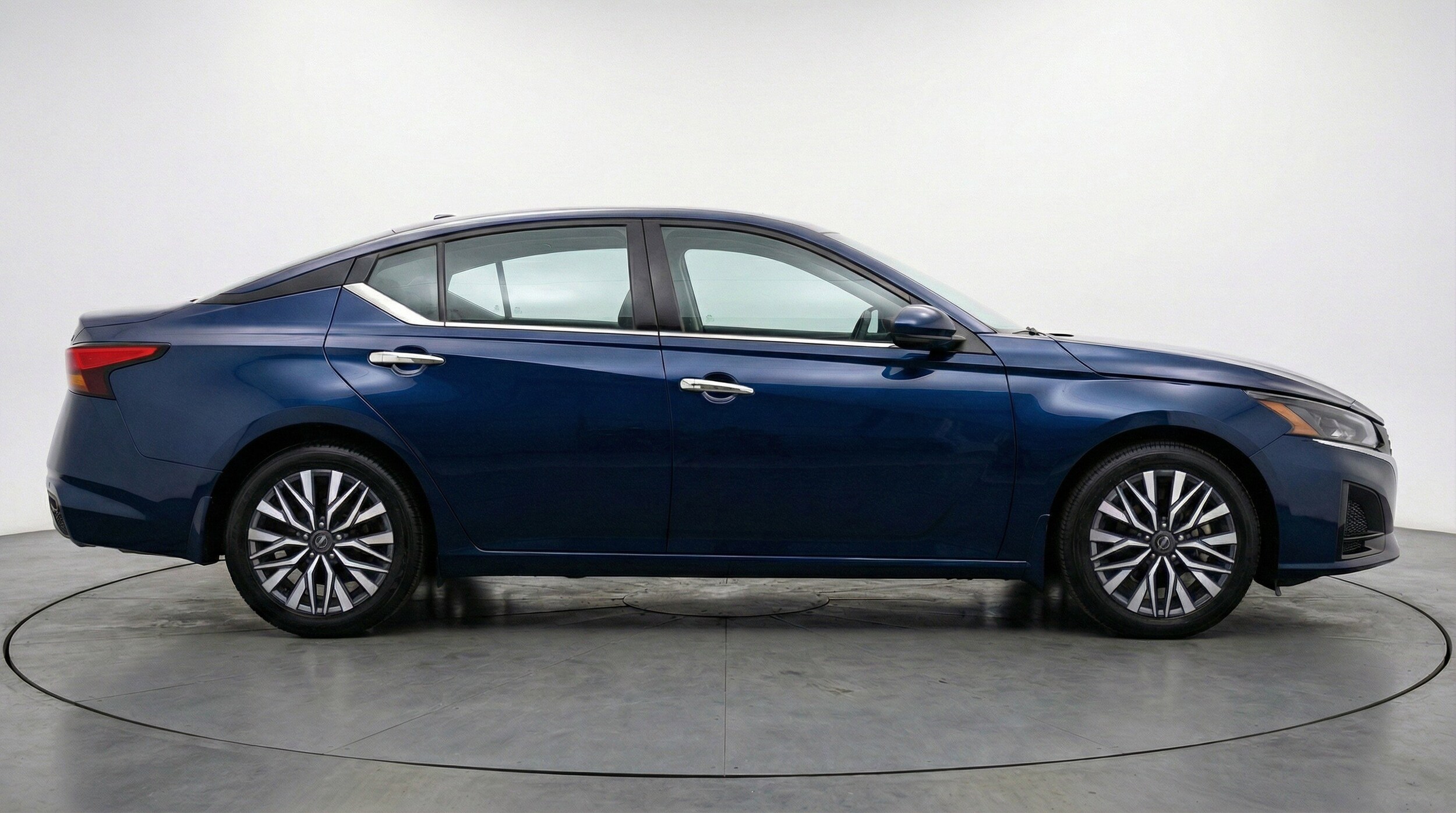 Thumbnail: 2025 Nissan Altima - 11