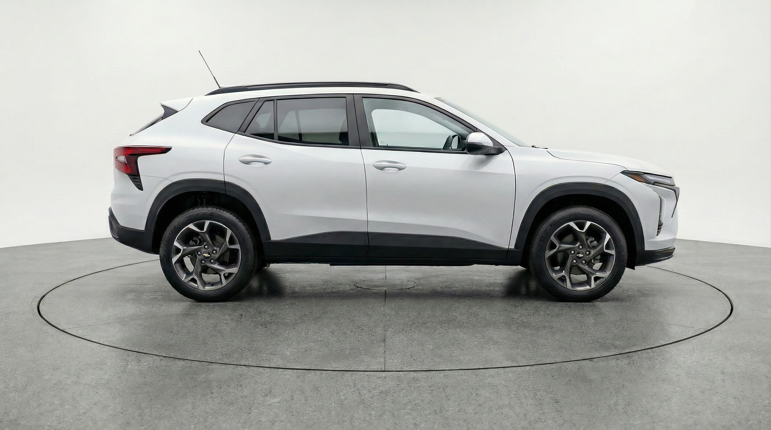 Thumbnail: 2025 Chevrolet Trax - 8