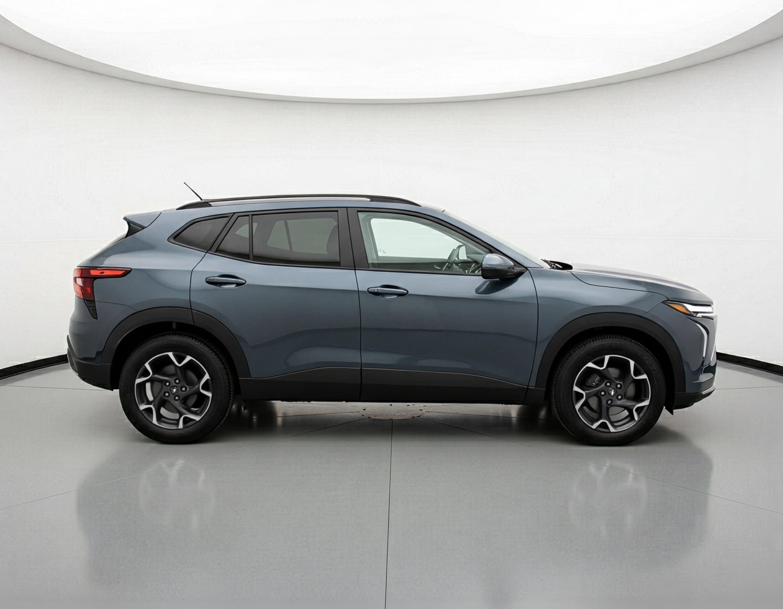 Thumbnail: 2025 Chevrolet Trax - 11