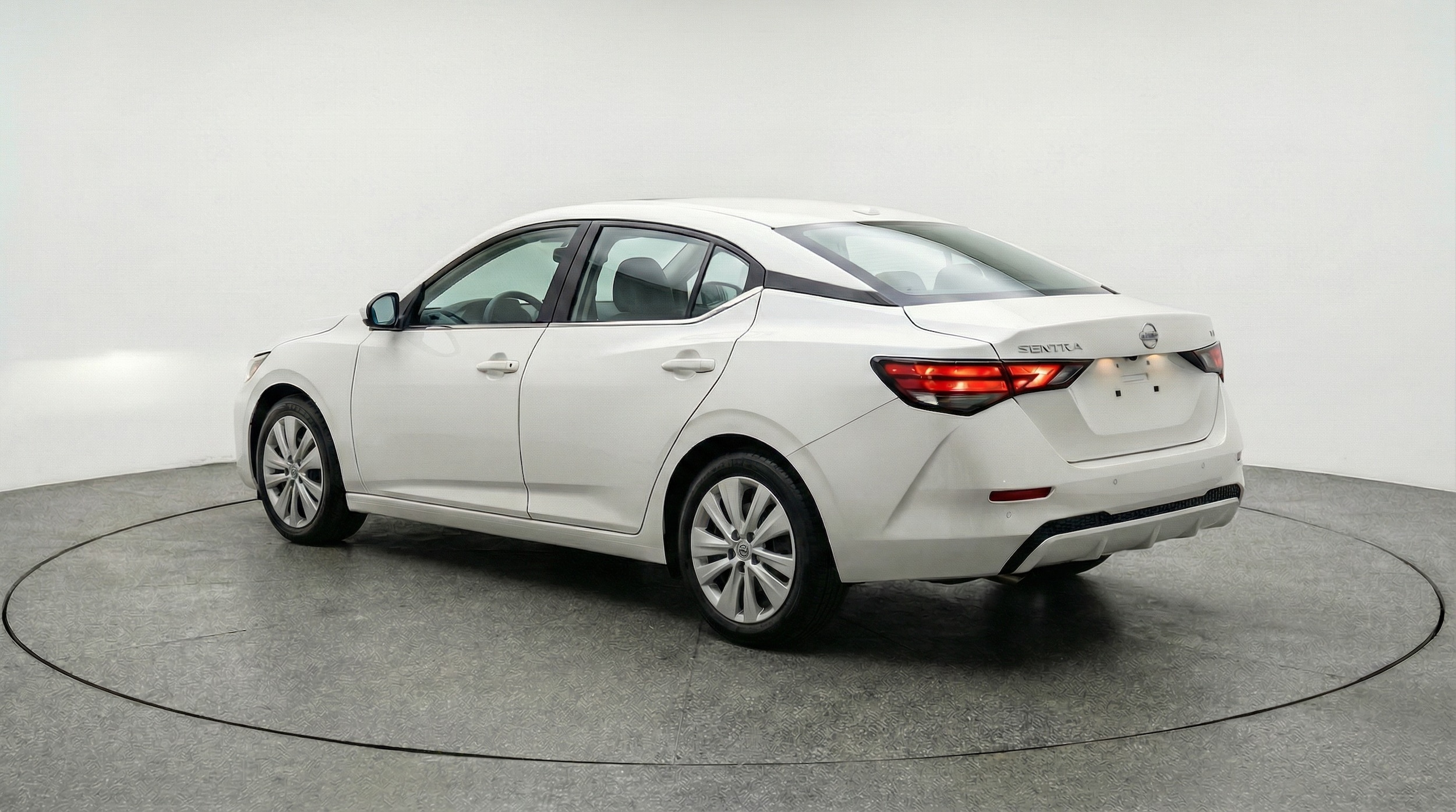 Thumbnail: 2025 Nissan Sentra - 5