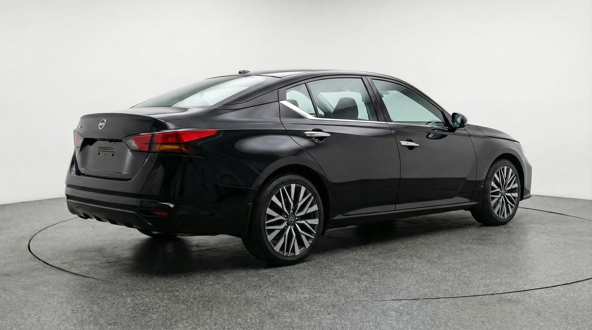 Thumbnail: 2025 Nissan Altima - 7