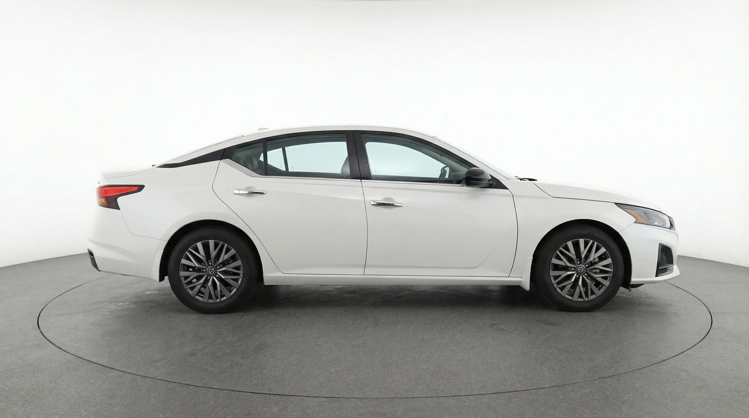 Thumbnail: 2025 Nissan Altima - 11