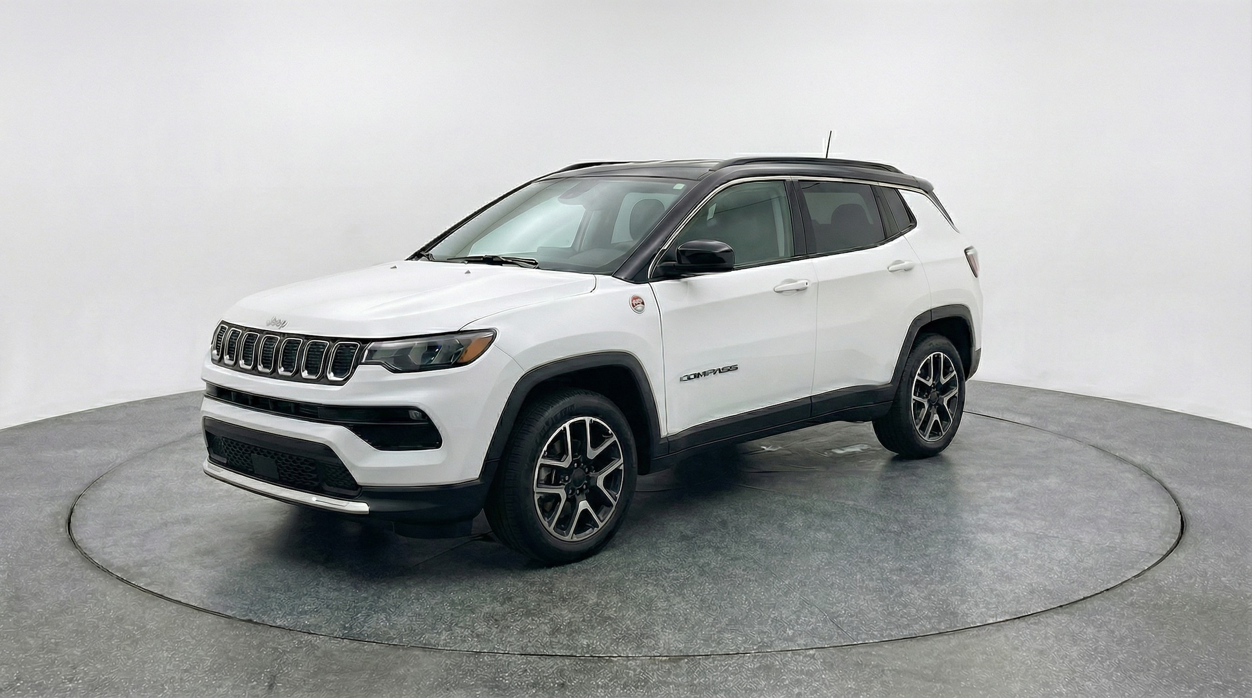 Thumbnail: 2025 Jeep Compass - 3