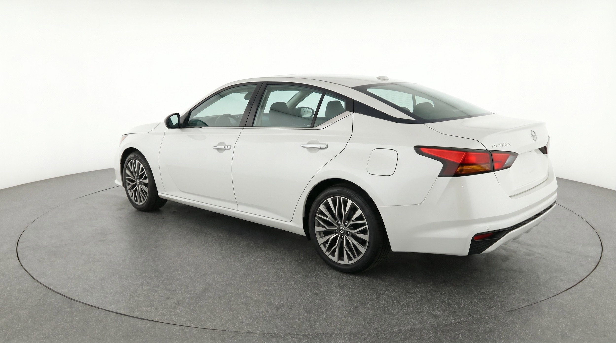 Thumbnail: 2025 Nissan Altima - 6