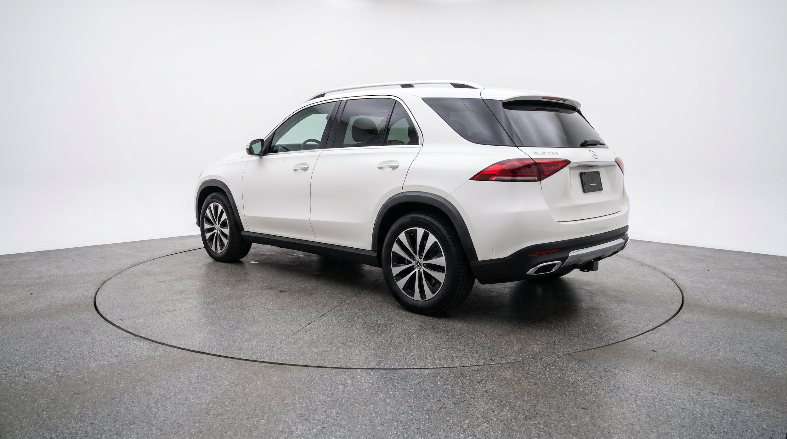 Thumbnail: 2026 Mercedes-Benz GLE - 6