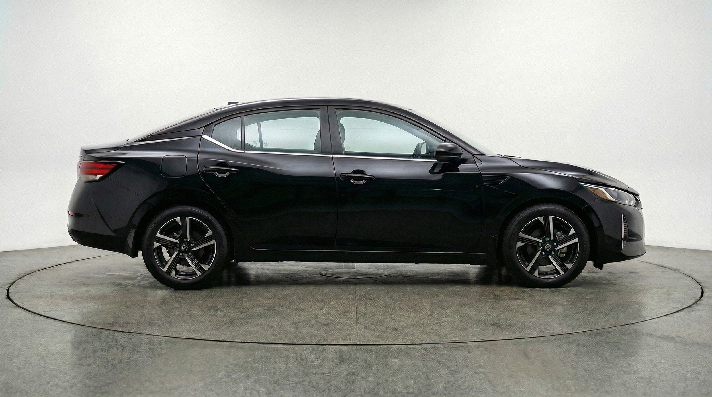 Thumbnail: 2025 Nissan Sentra - 11