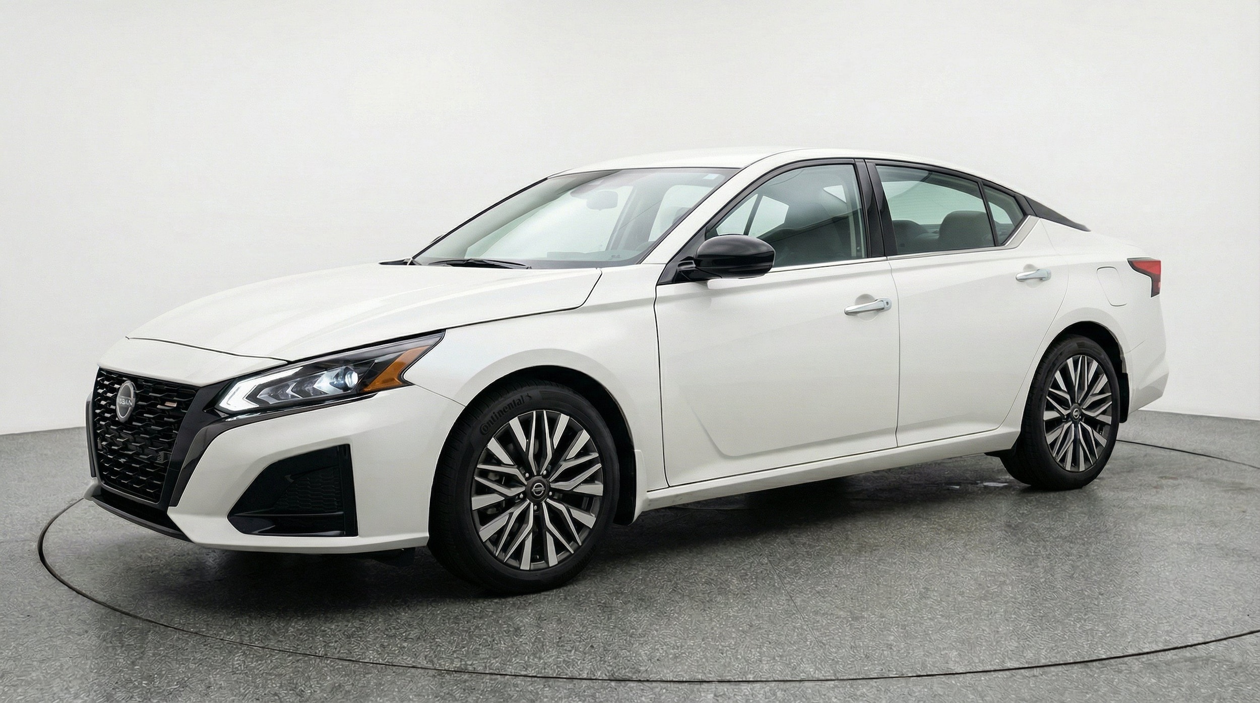 Thumbnail: 2025 Nissan Altima - 3