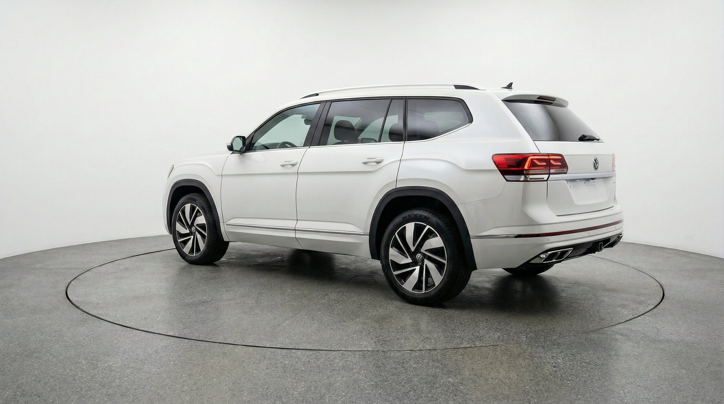 Thumbnail: 2026 Volkswagen Atlas - 6