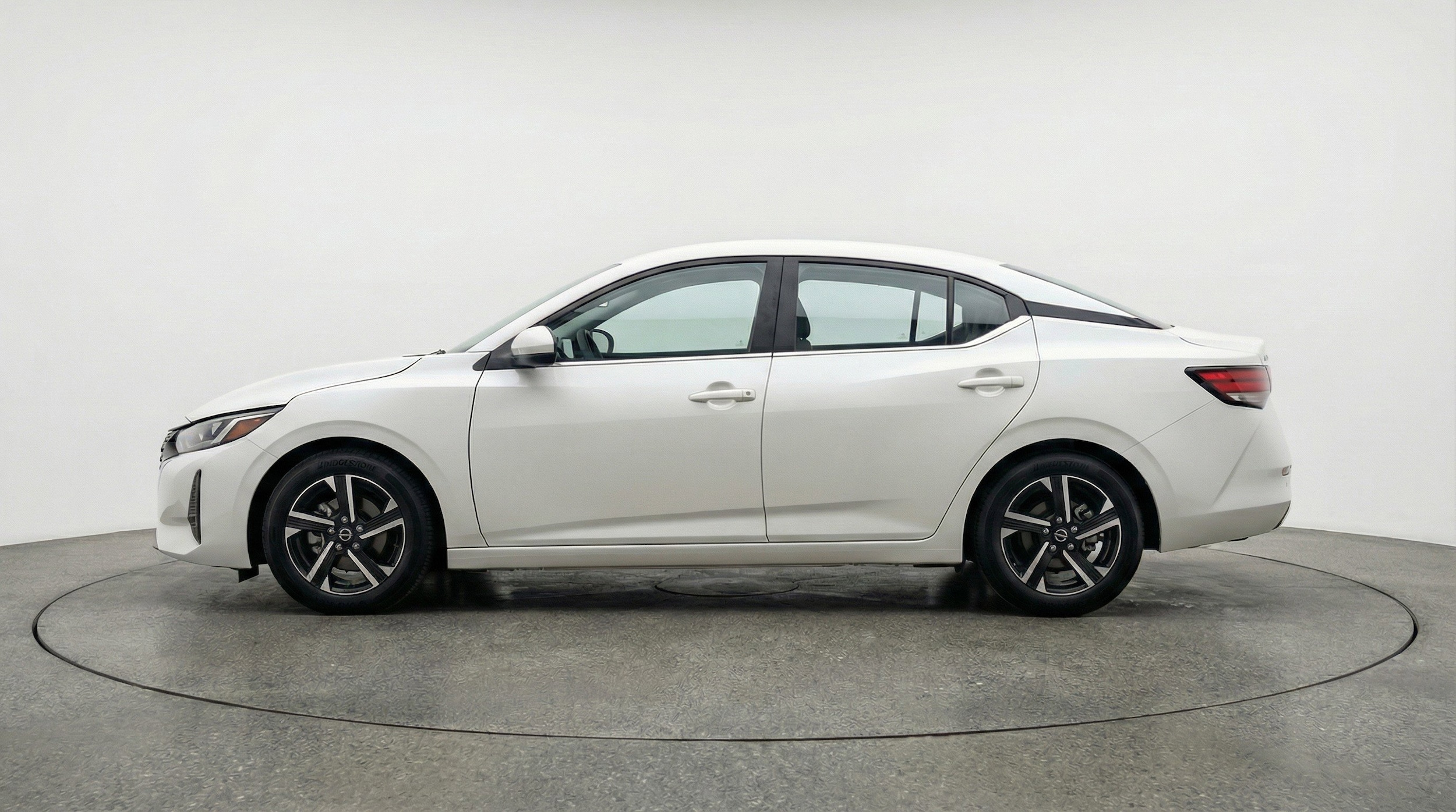 Thumbnail: 2025 Nissan Sentra - 5