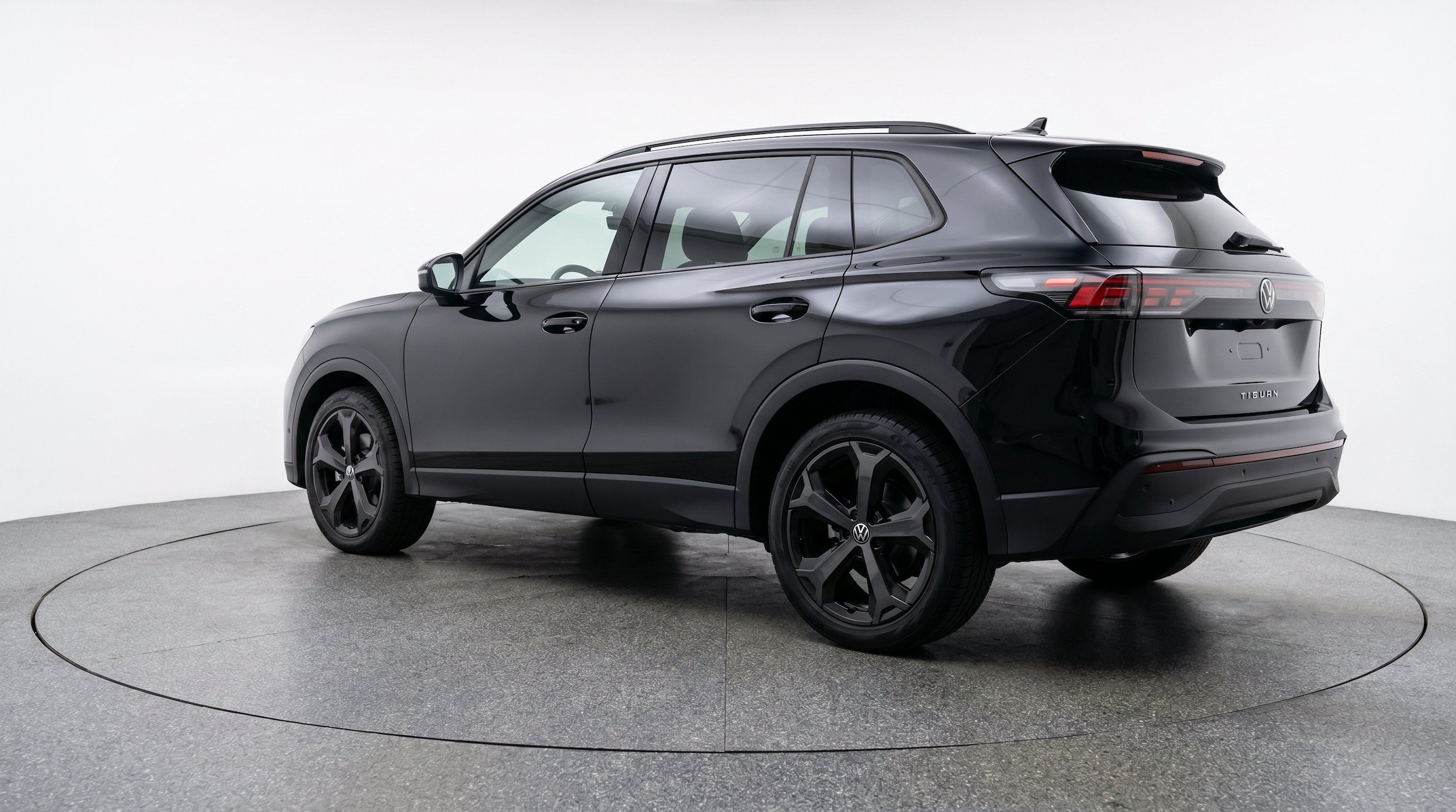 Thumbnail: 2026 Volkswagen Tiguan - 6