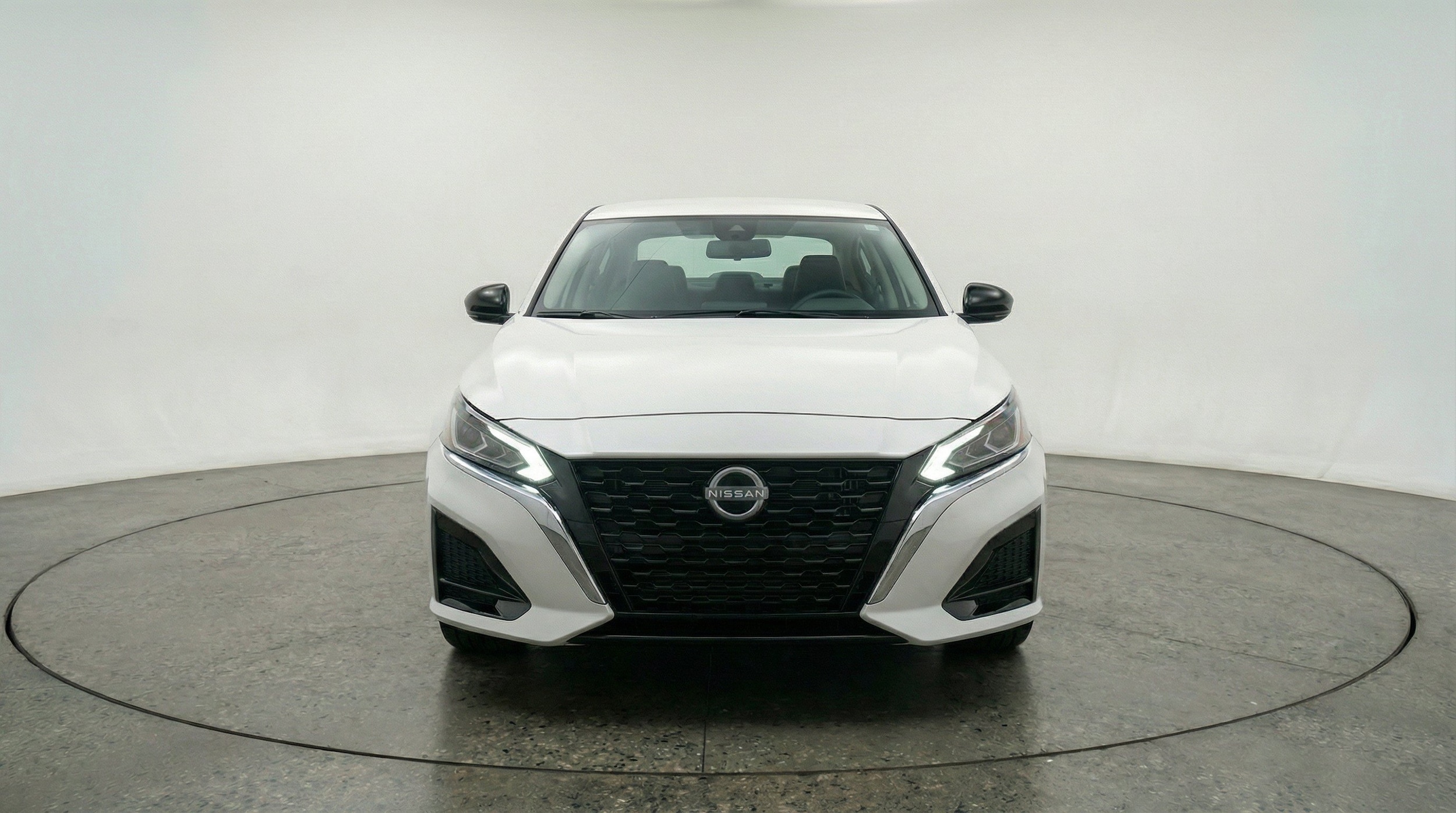 Thumbnail: 2025 Nissan Altima - 2