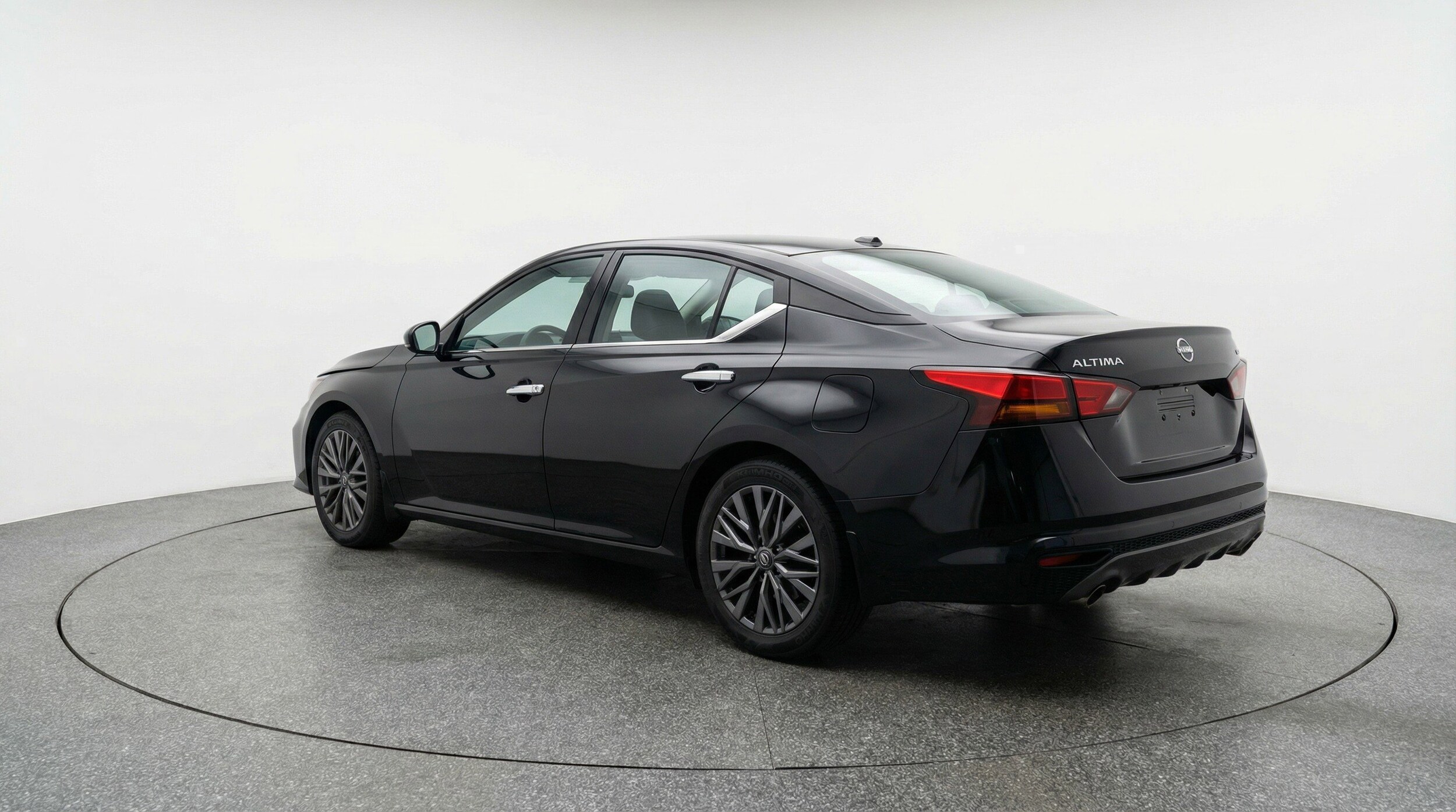 Thumbnail: 2025 Nissan Altima - 6