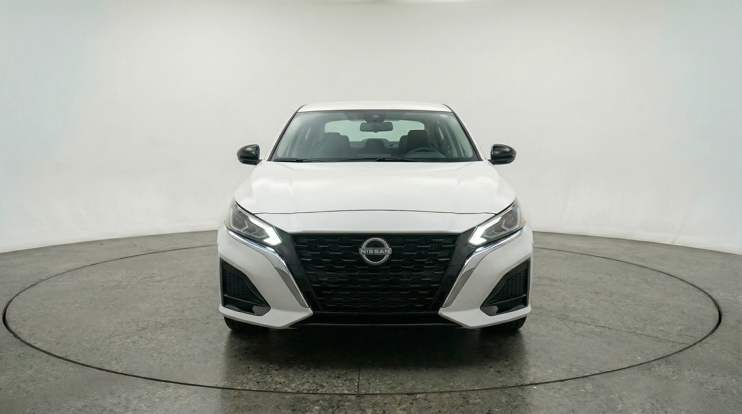 Thumbnail: 2025 Nissan Altima - 2
