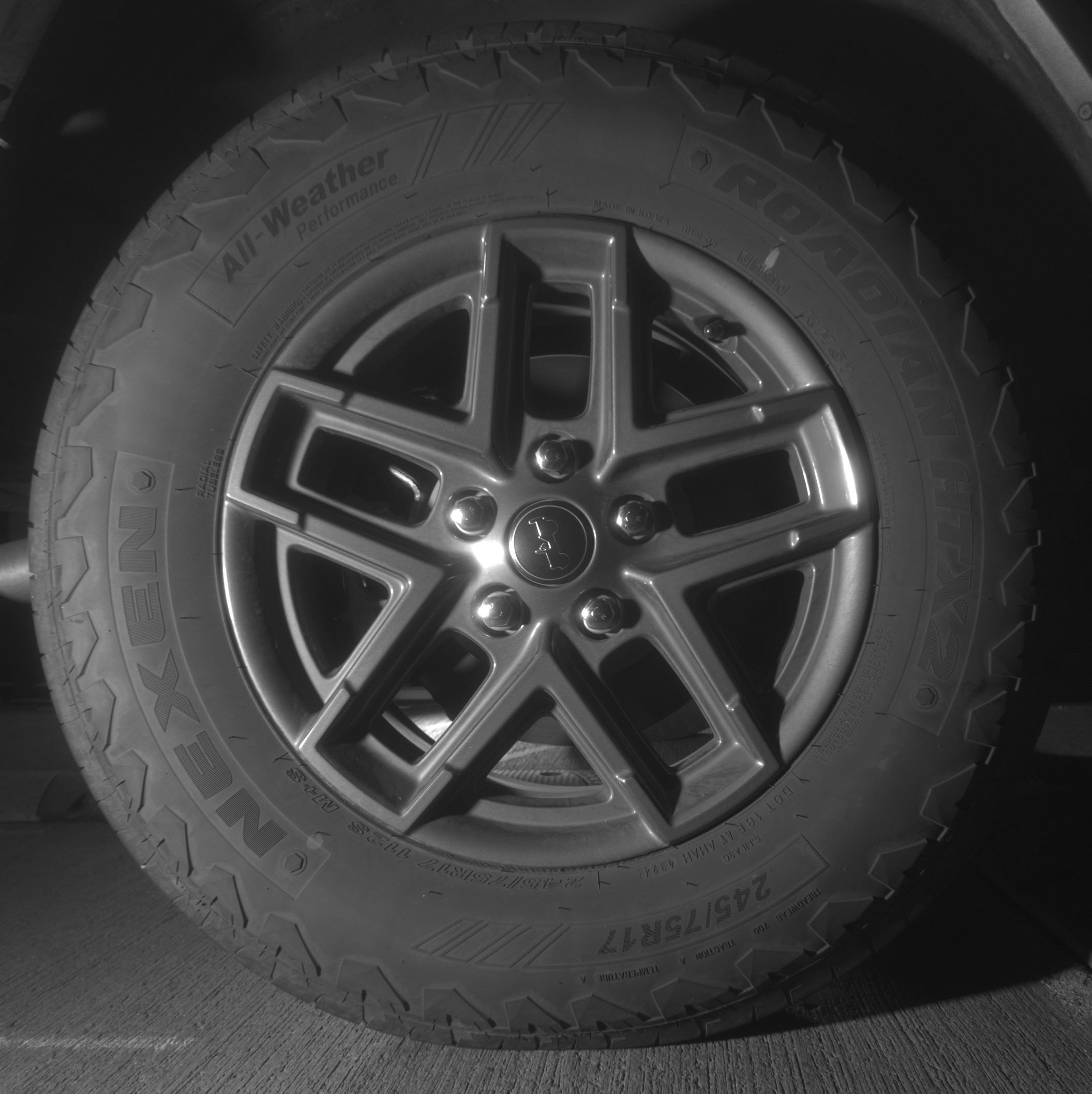 Thumbnail: 2025 Jeep Wrangler - 15