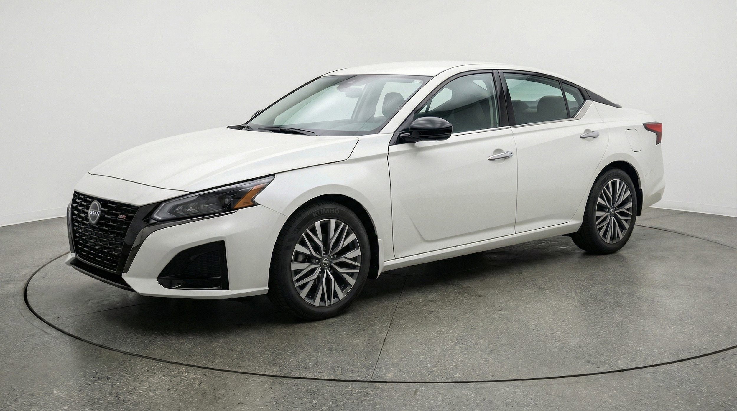 Thumbnail: 2025 Nissan Altima - 3