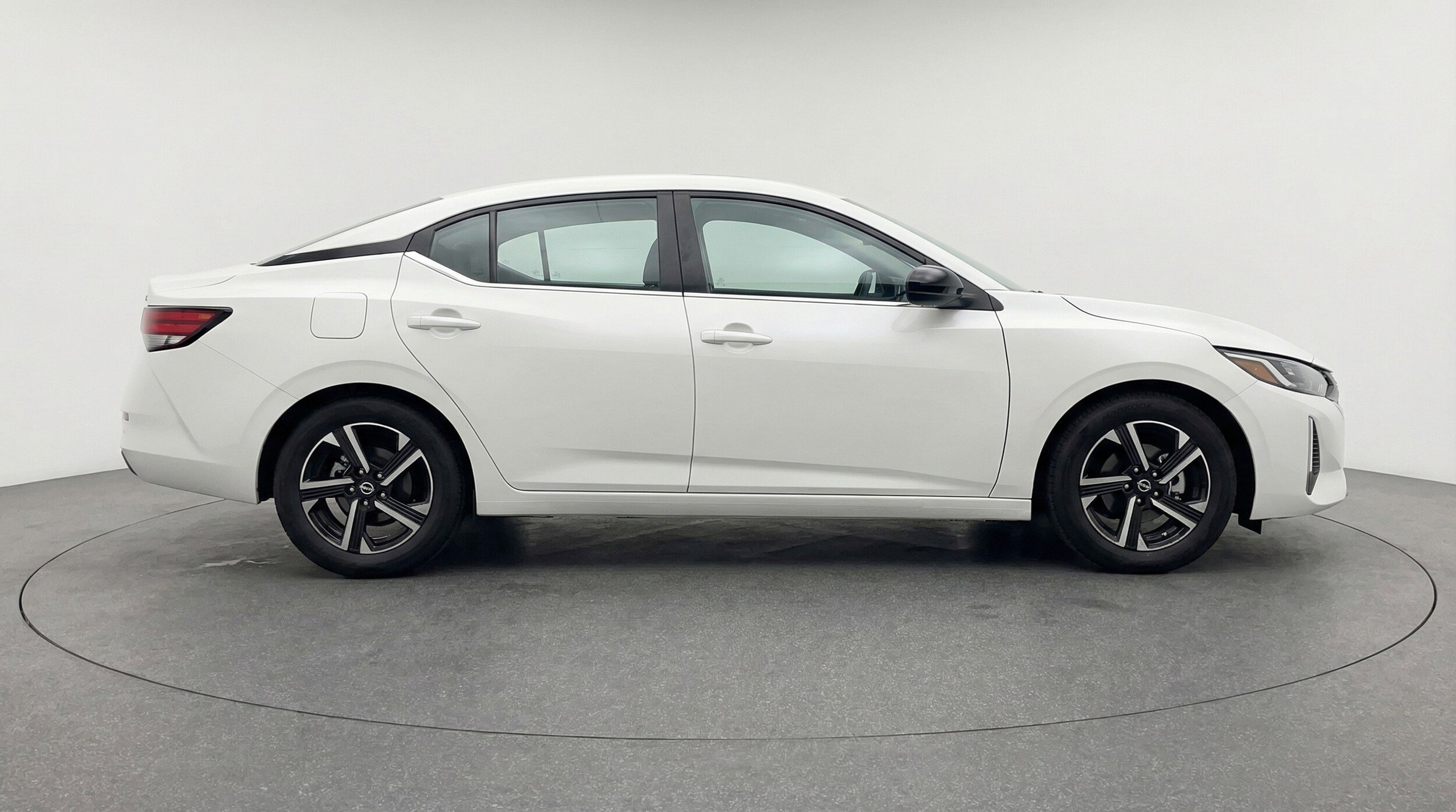 Thumbnail: 2025 Nissan Sentra - 11