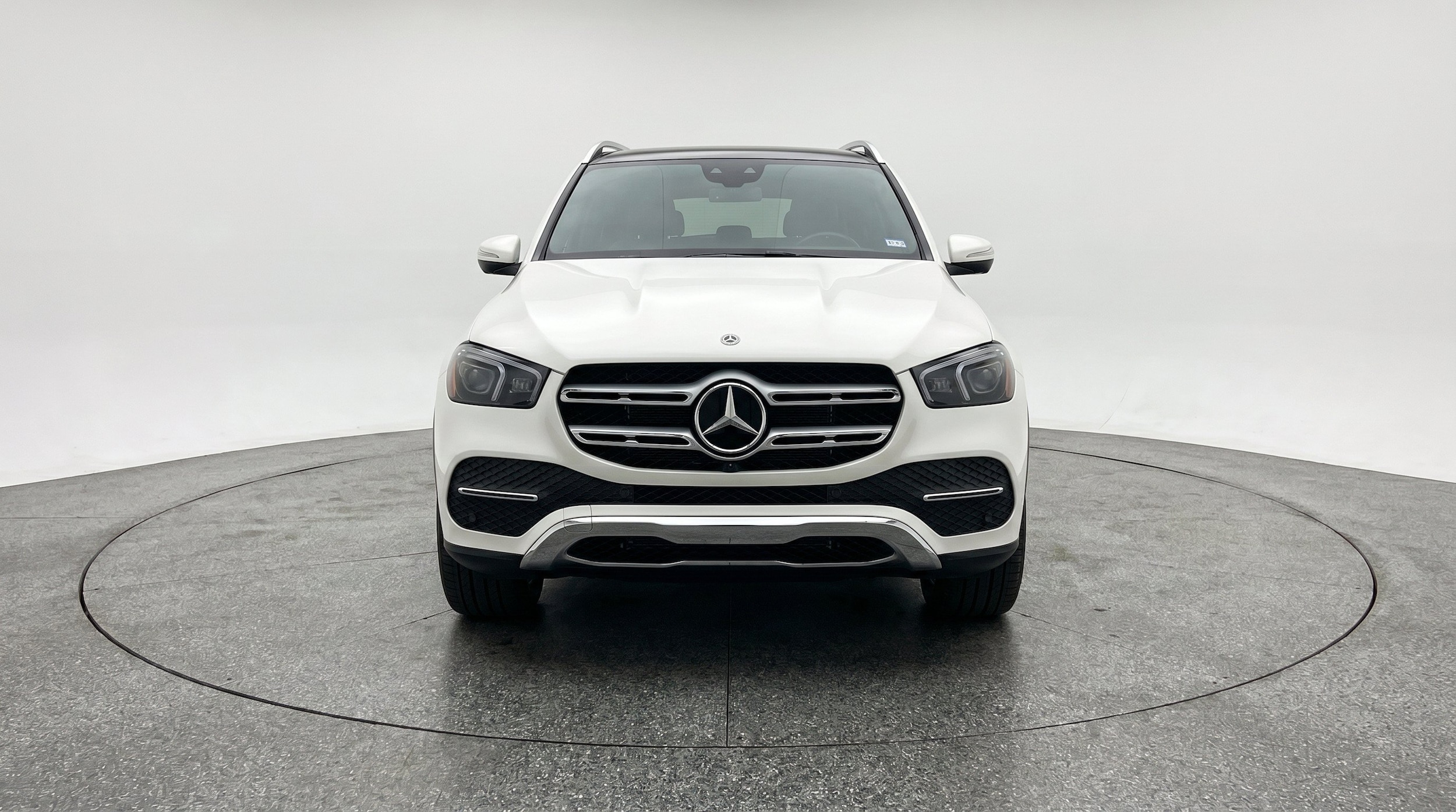 Thumbnail: 2026 Mercedes-Benz GLE - 2