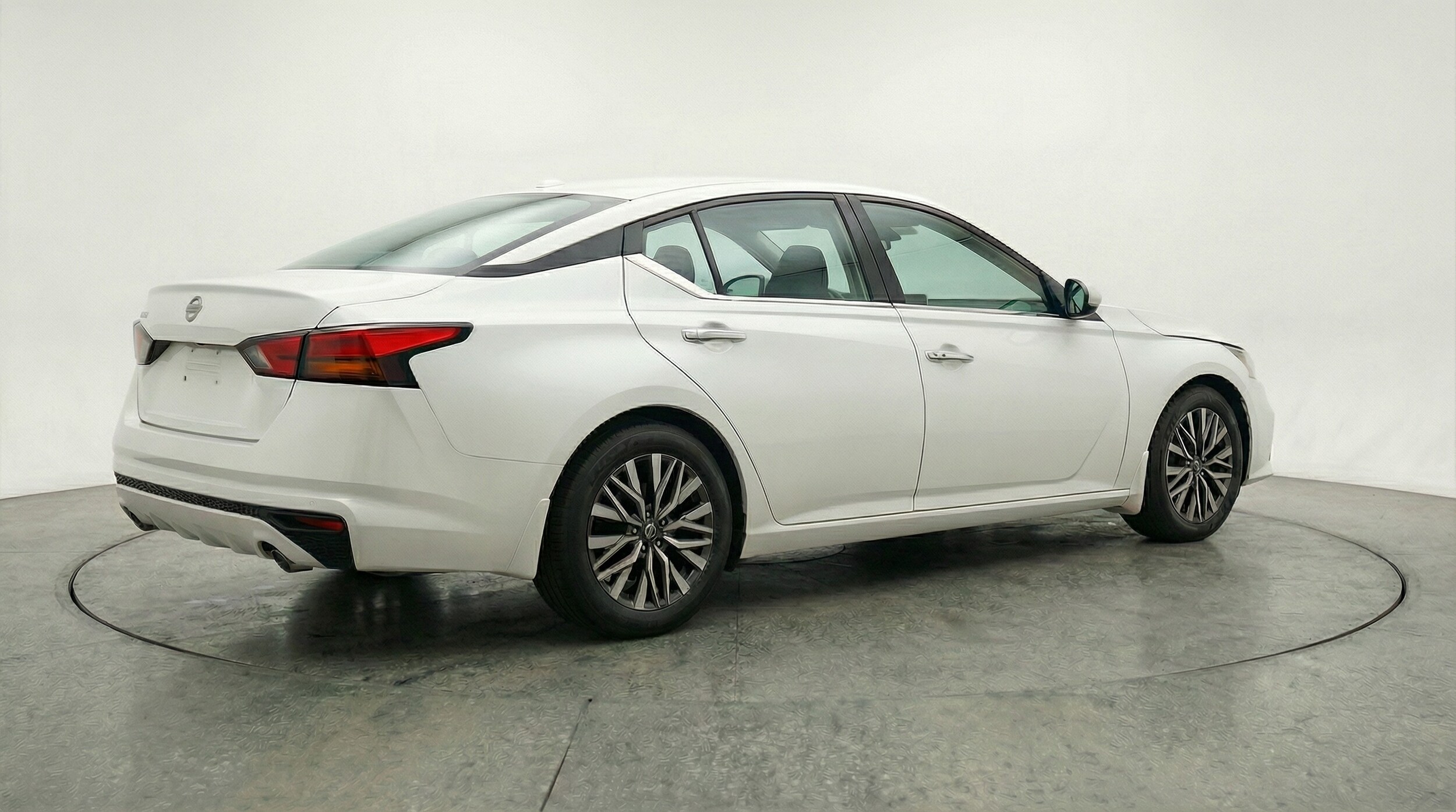 Thumbnail: 2025 Nissan Altima - 7