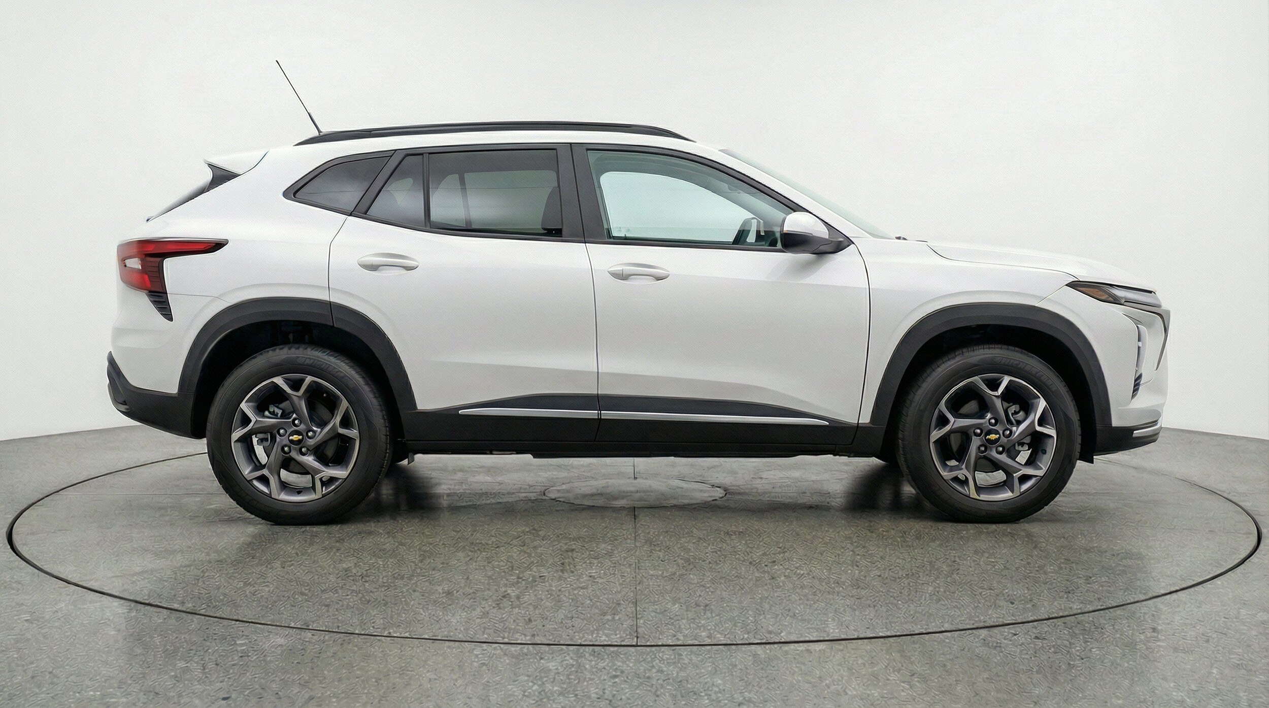 Thumbnail: 2025 Chevrolet Trax - 11