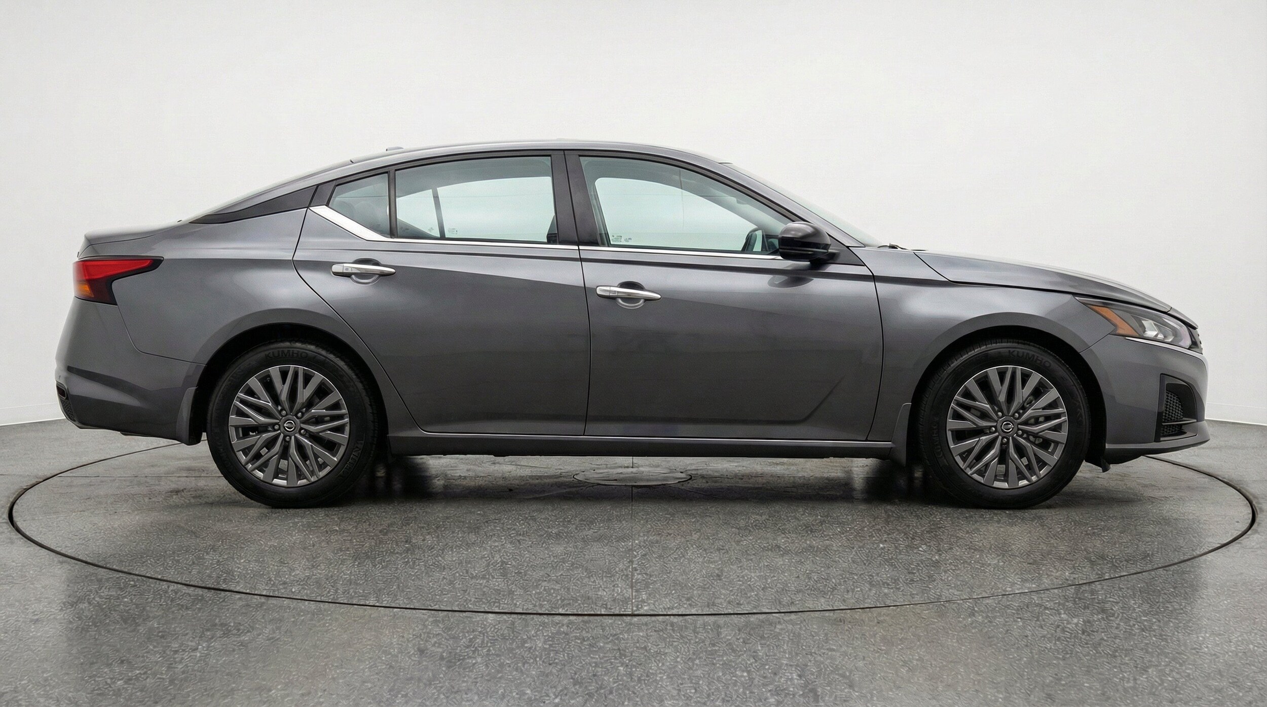 Thumbnail: 2025 Nissan Altima - 10