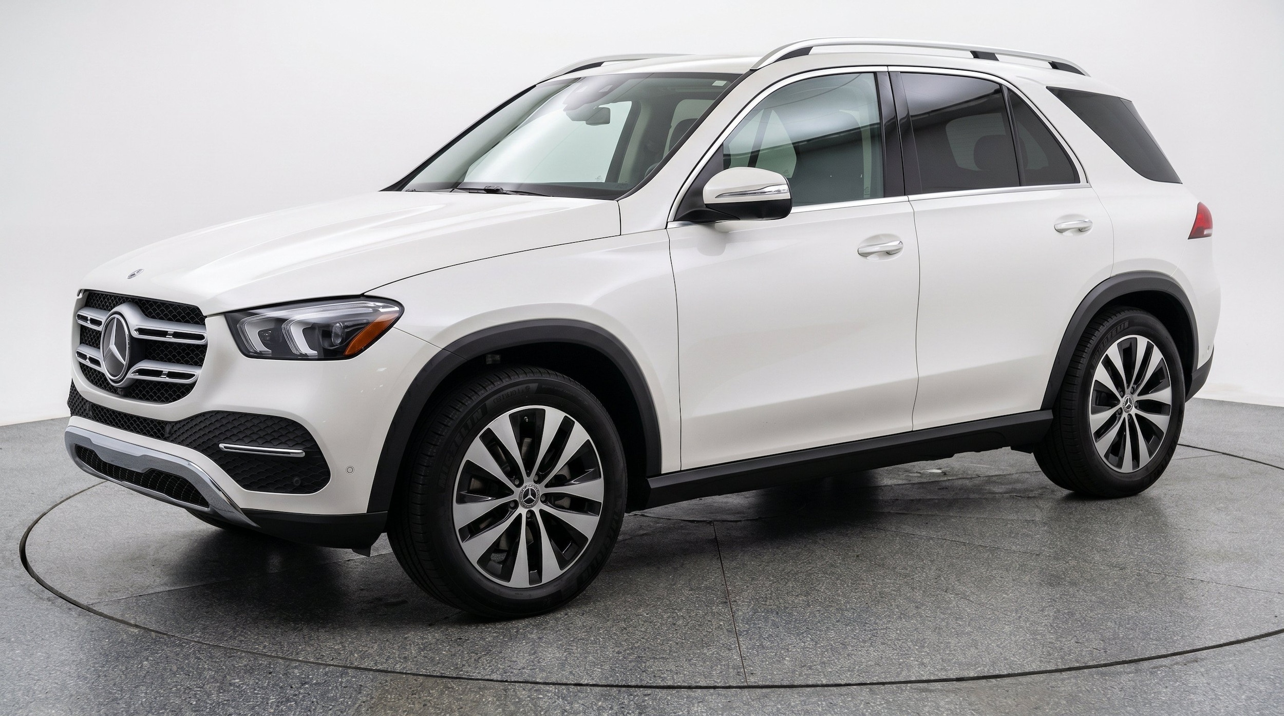 Thumbnail: 2026 Mercedes-Benz GLE - 3