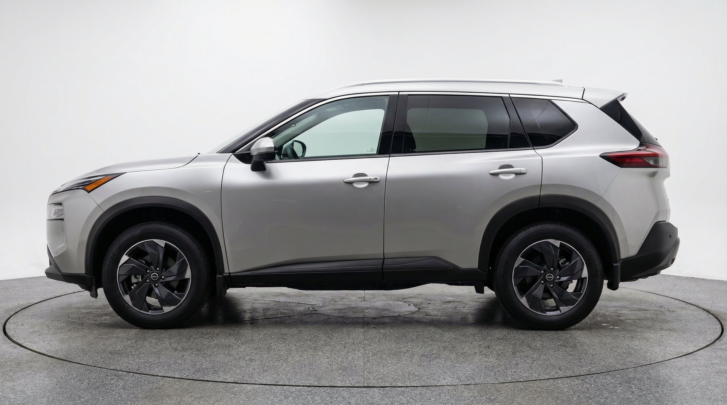 Thumbnail: 2025 Nissan Rogue - 5