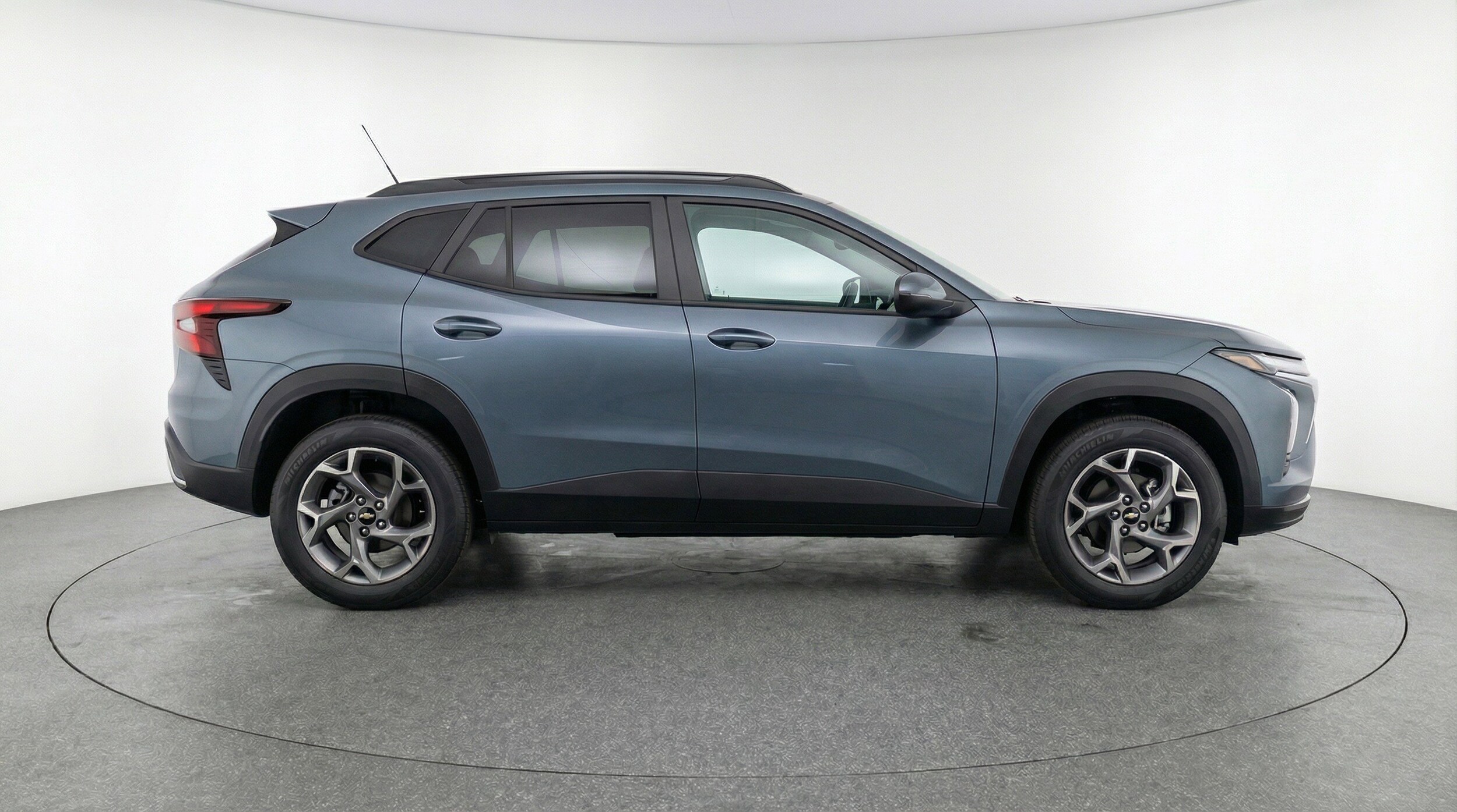 Thumbnail: 2025 Chevrolet Trax - 11