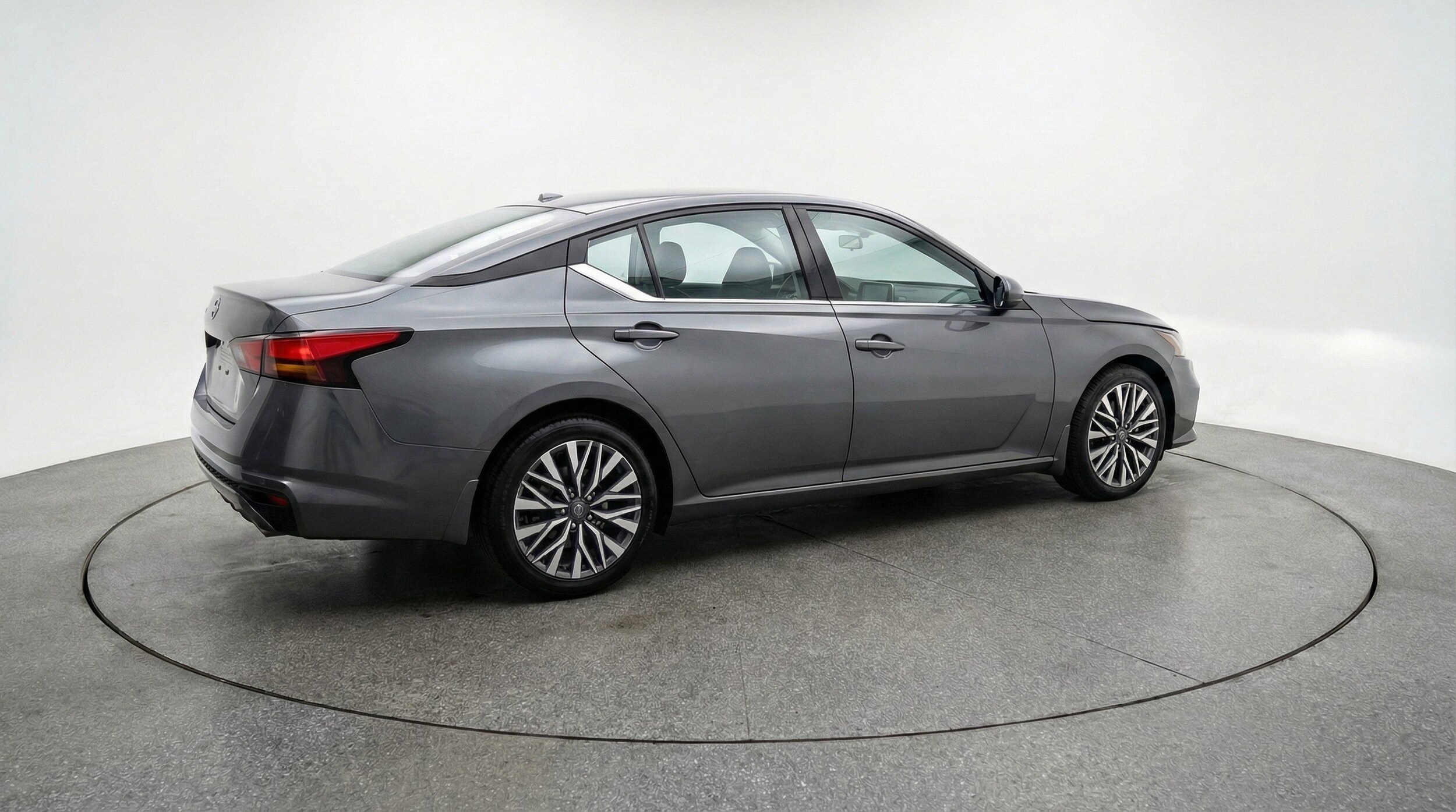 Thumbnail: 2025 Nissan Altima - 9