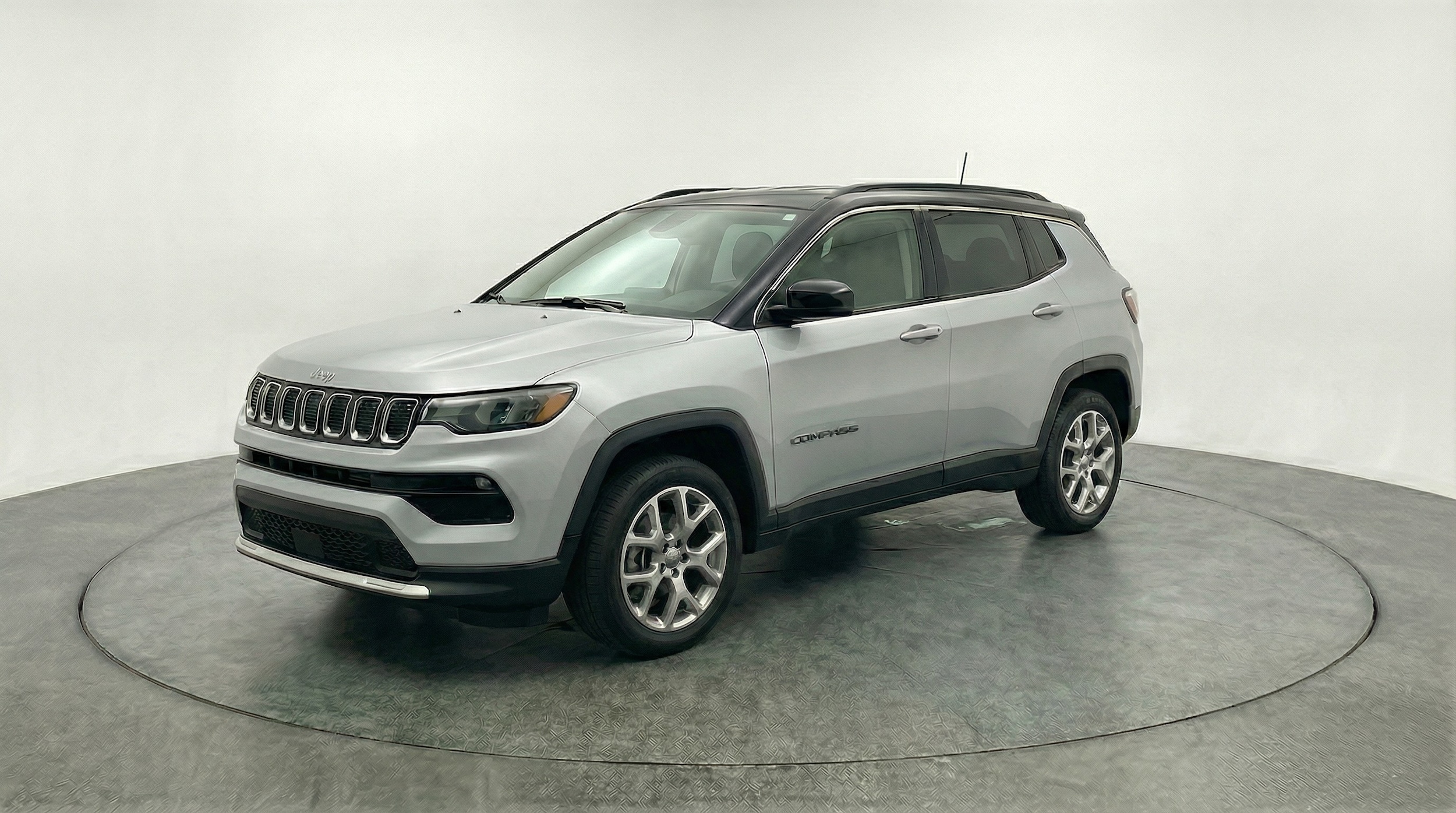 Thumbnail: 2025 Jeep Compass - 3