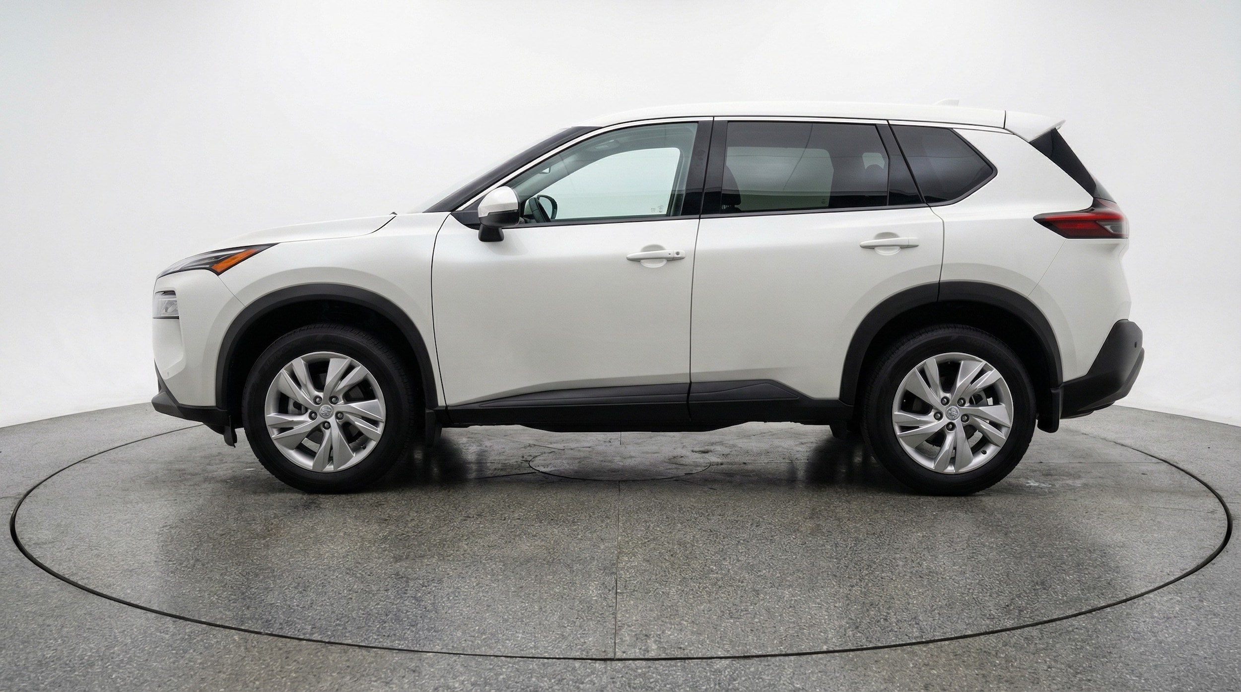 Thumbnail: 2025 Nissan Rogue - 4