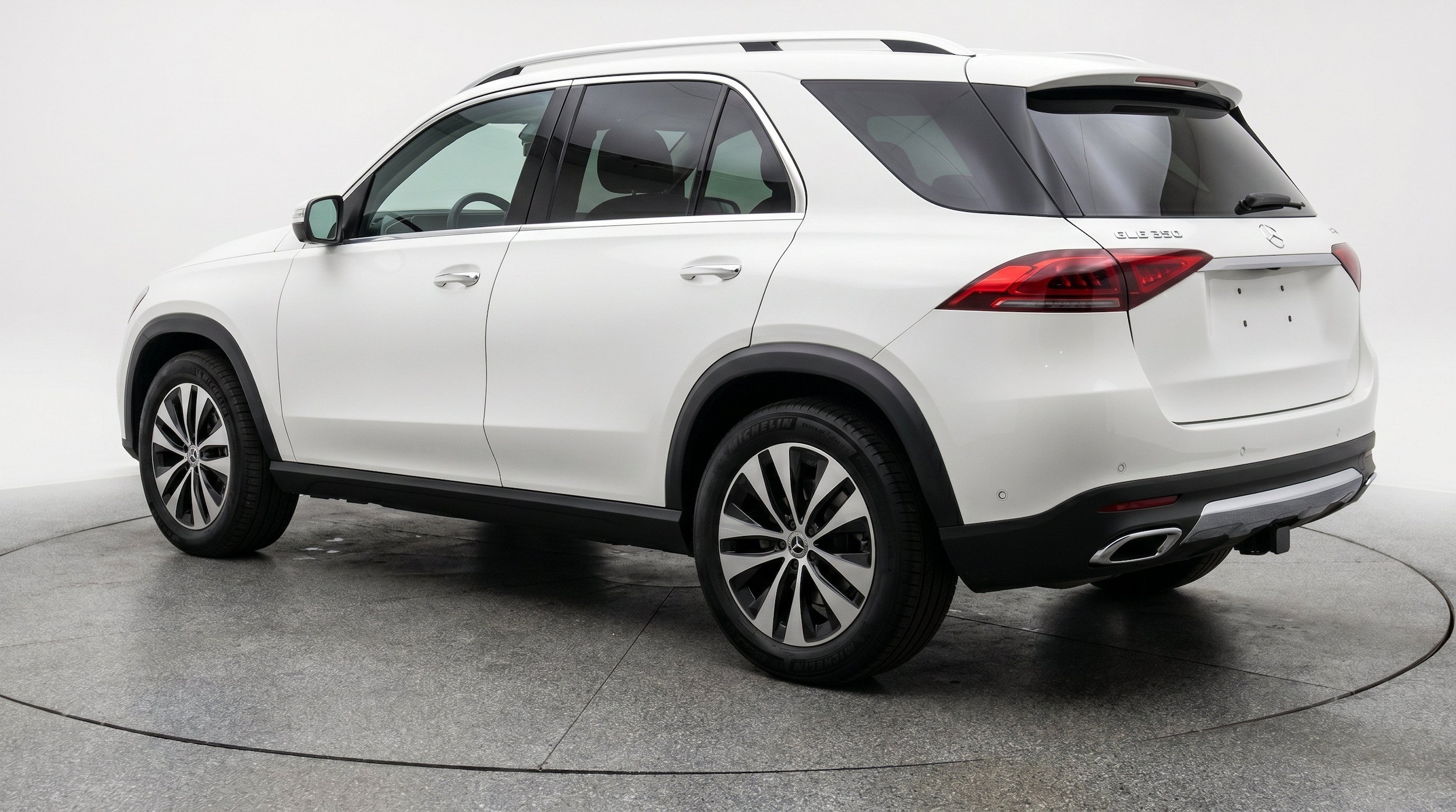 Thumbnail: 2026 Mercedes-Benz GLE - 6